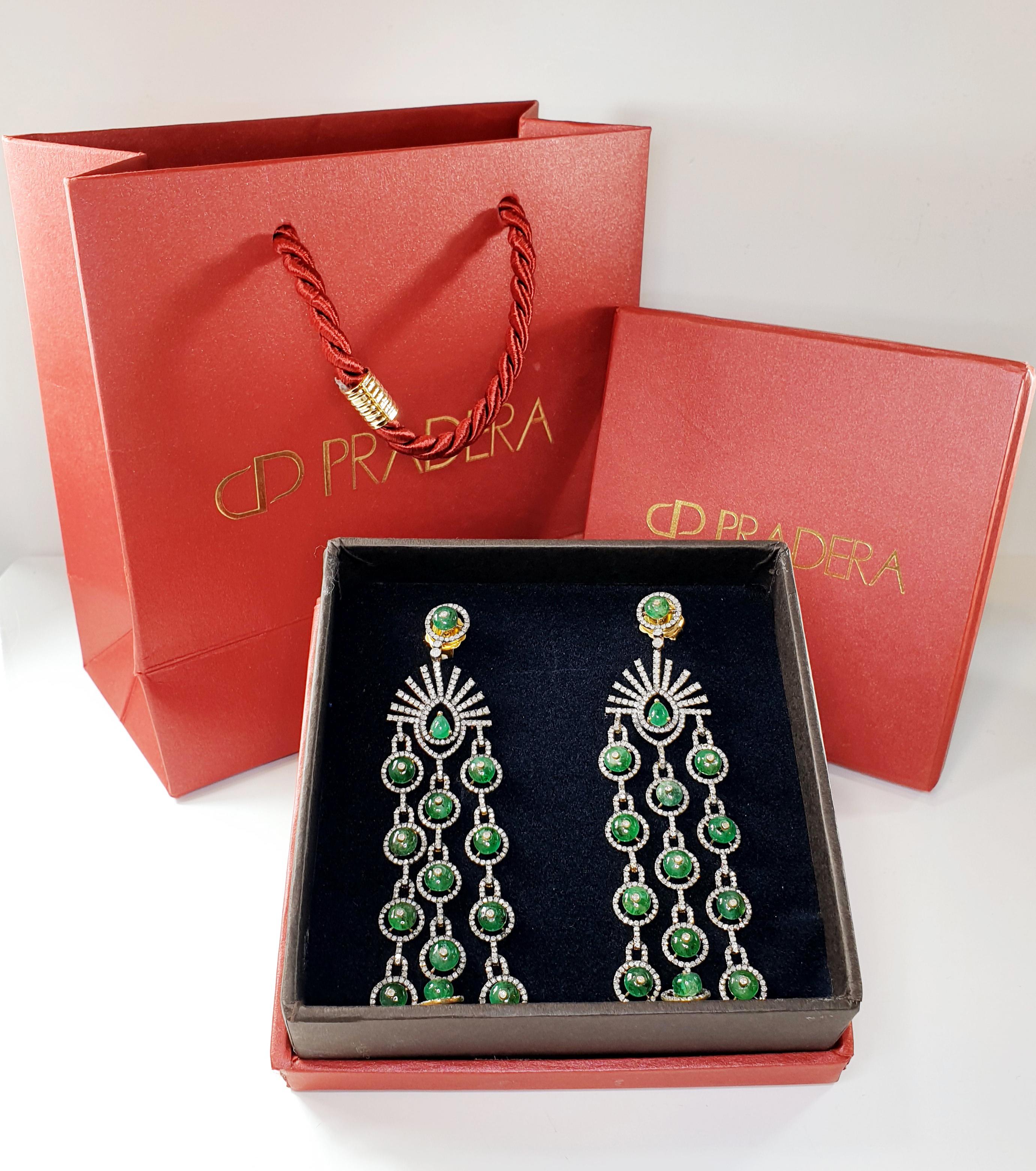 18 Karat Gold and Silver Earrings with Diamonds and Emeralds In New Condition For Sale In Bilbao, ES