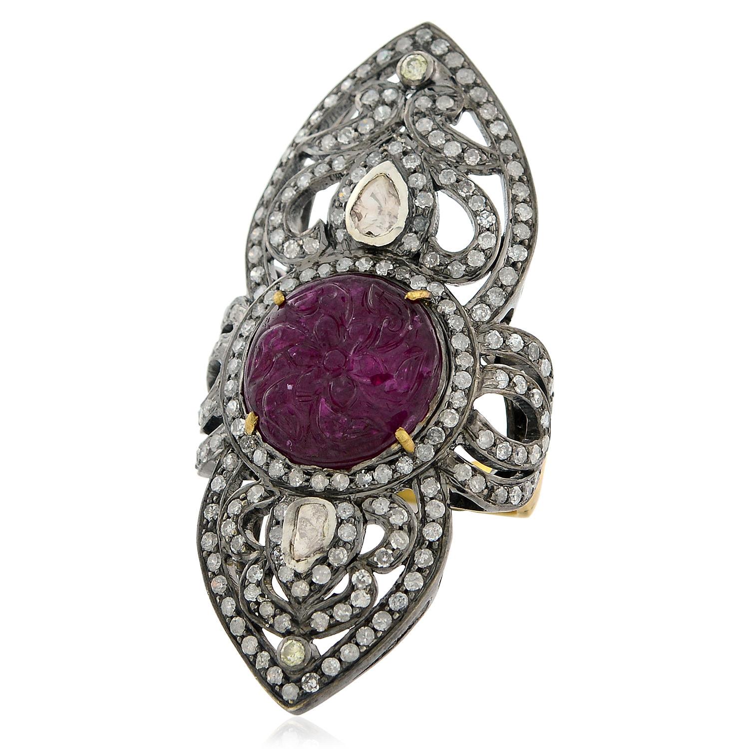 18k Gold & Silver Carved Ruby Knuckle Ring Adorned with Pave Diamonds In New Condition For Sale In New York, NY