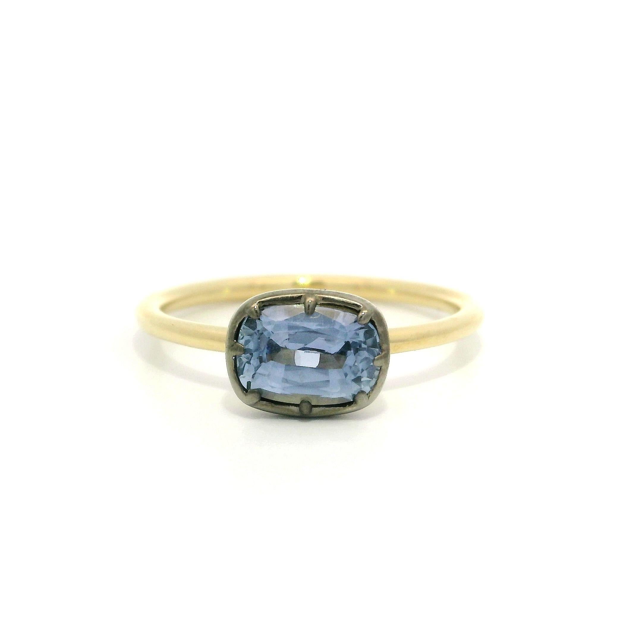Anillo solitario de oro y plata de 18 quilates con zafiro azul de 1,24 ct sin tratamiento térmico engastado en collet en venta 5
