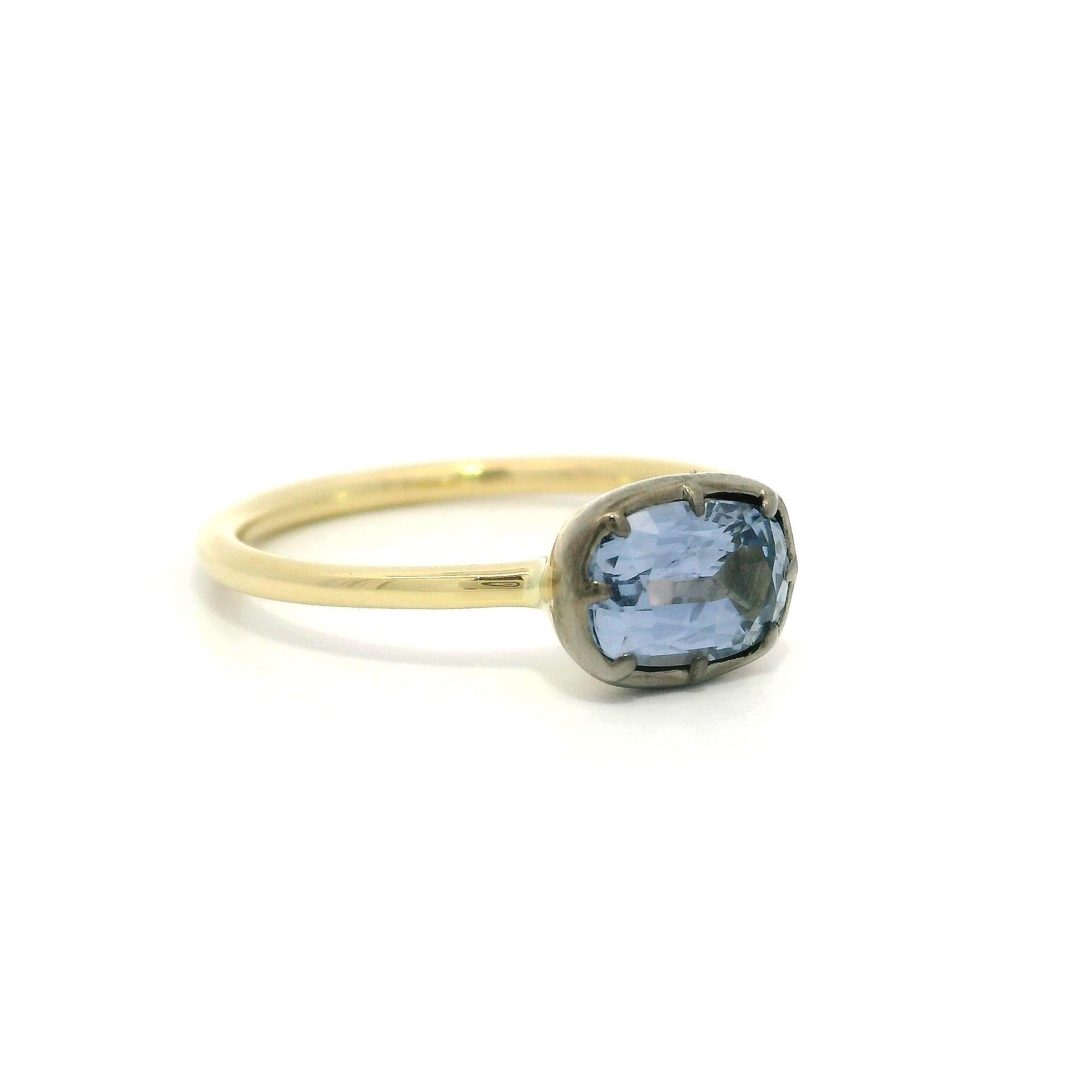 Anillo solitario de oro y plata de 18 quilates con zafiro azul de 1,24 ct sin tratamiento térmico engastado en collet en venta 2
