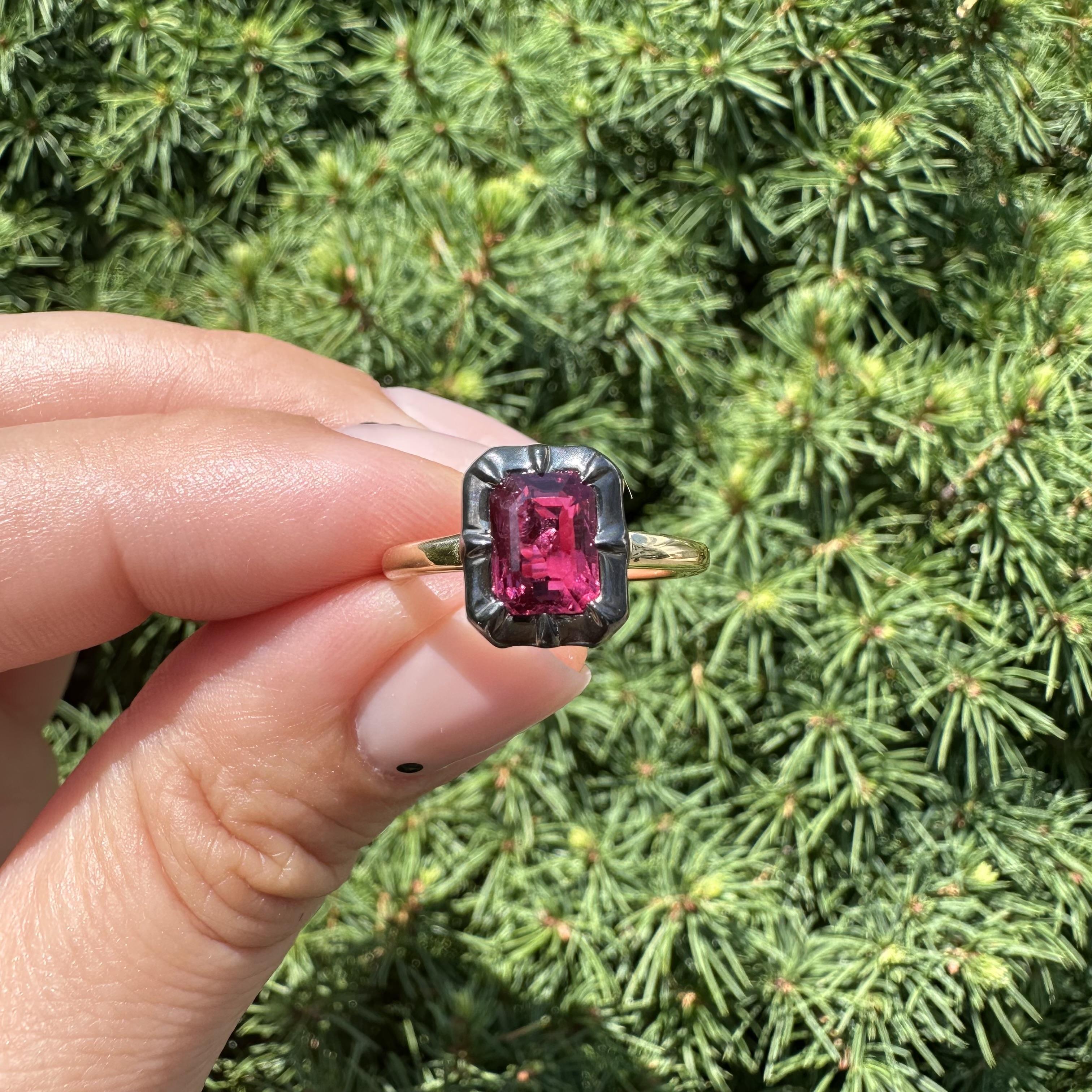 18k Gold & Silver Top GIA 1.53ct Emerald Cut Collet Set Ruby Solitaire Low Ring For Sale 8