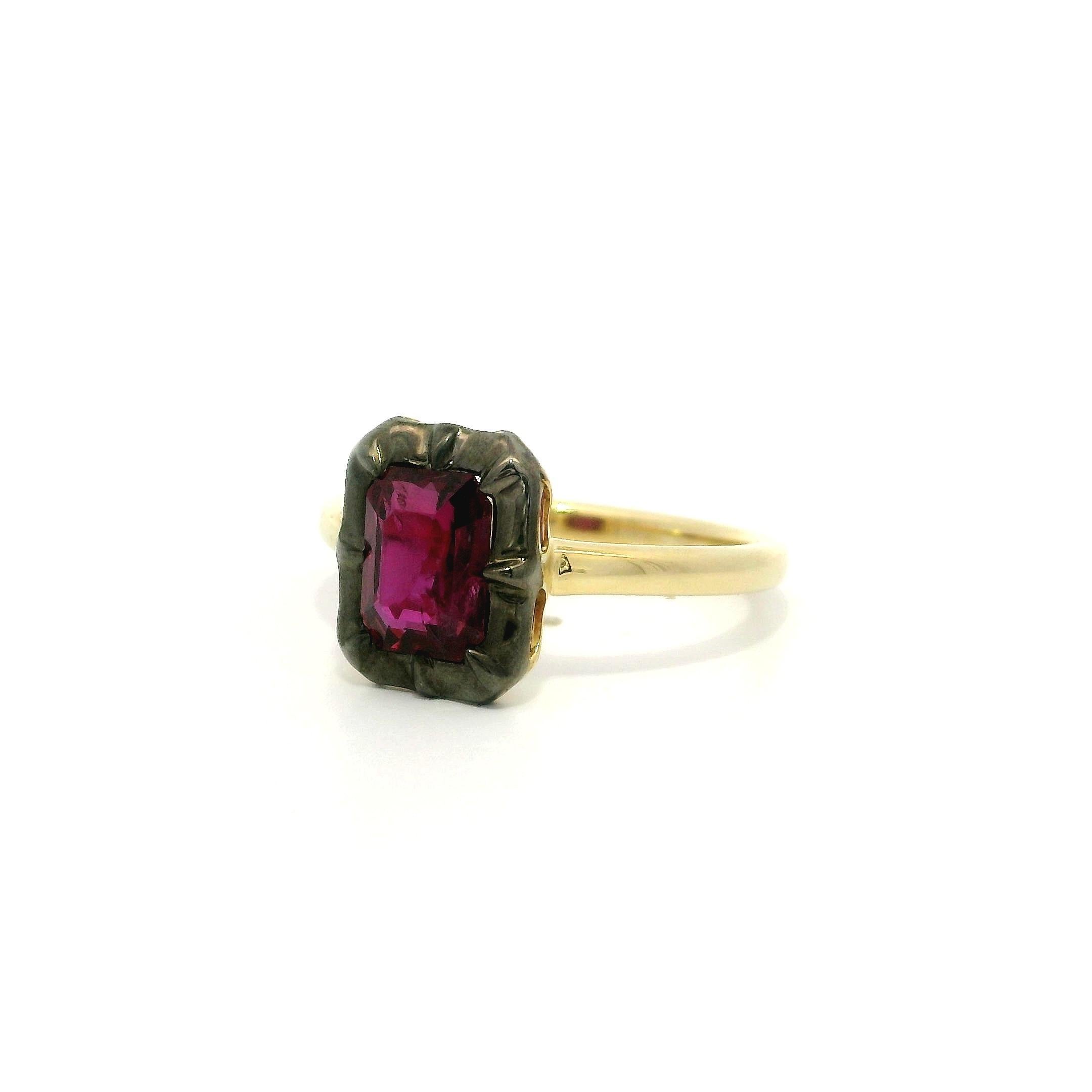 18k Gold & Silver Top GIA 1.53ct Emerald Cut Collet Set Ruby Solitaire Low Ring For Sale 5