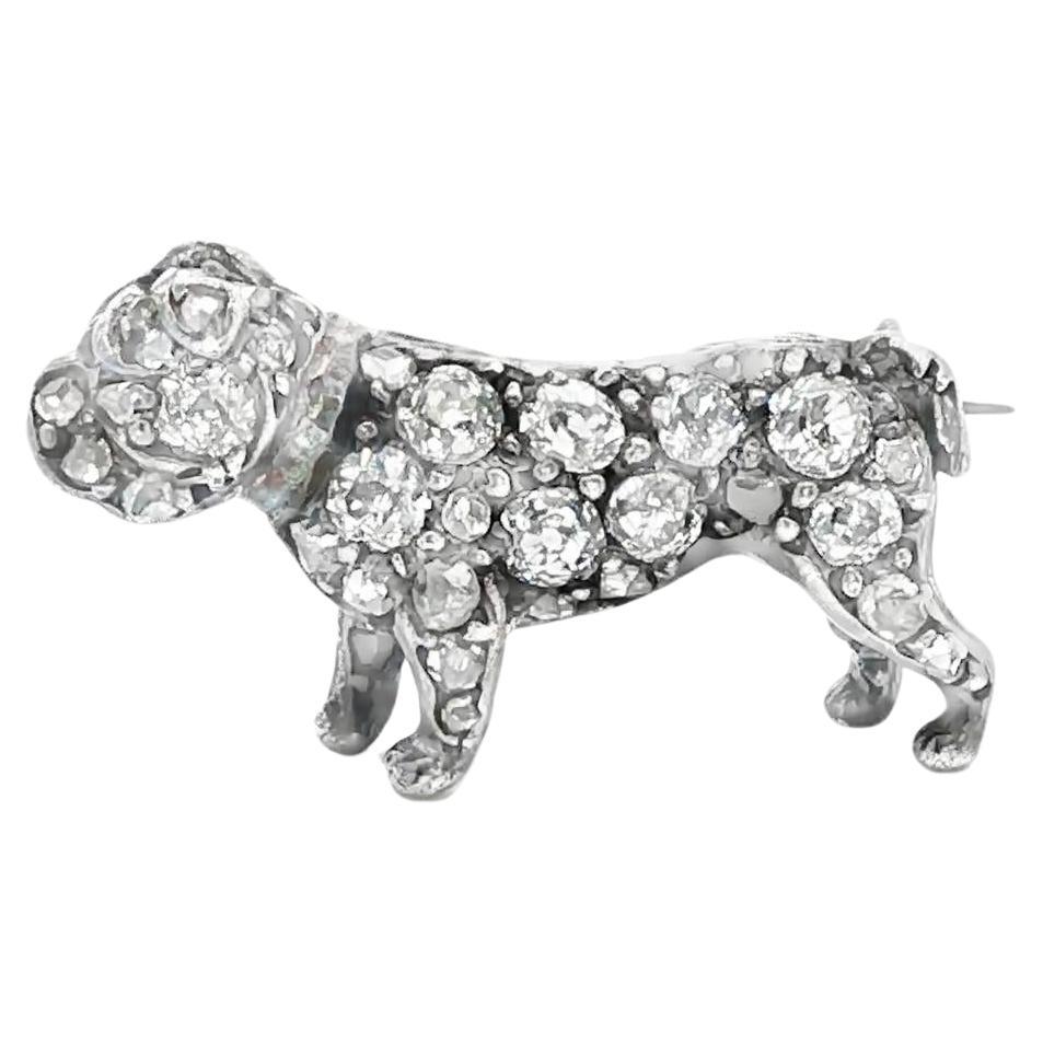 Ciondolo con spilla a forma di cane da toro in oro e argento 18 carati con diamanti in vendita