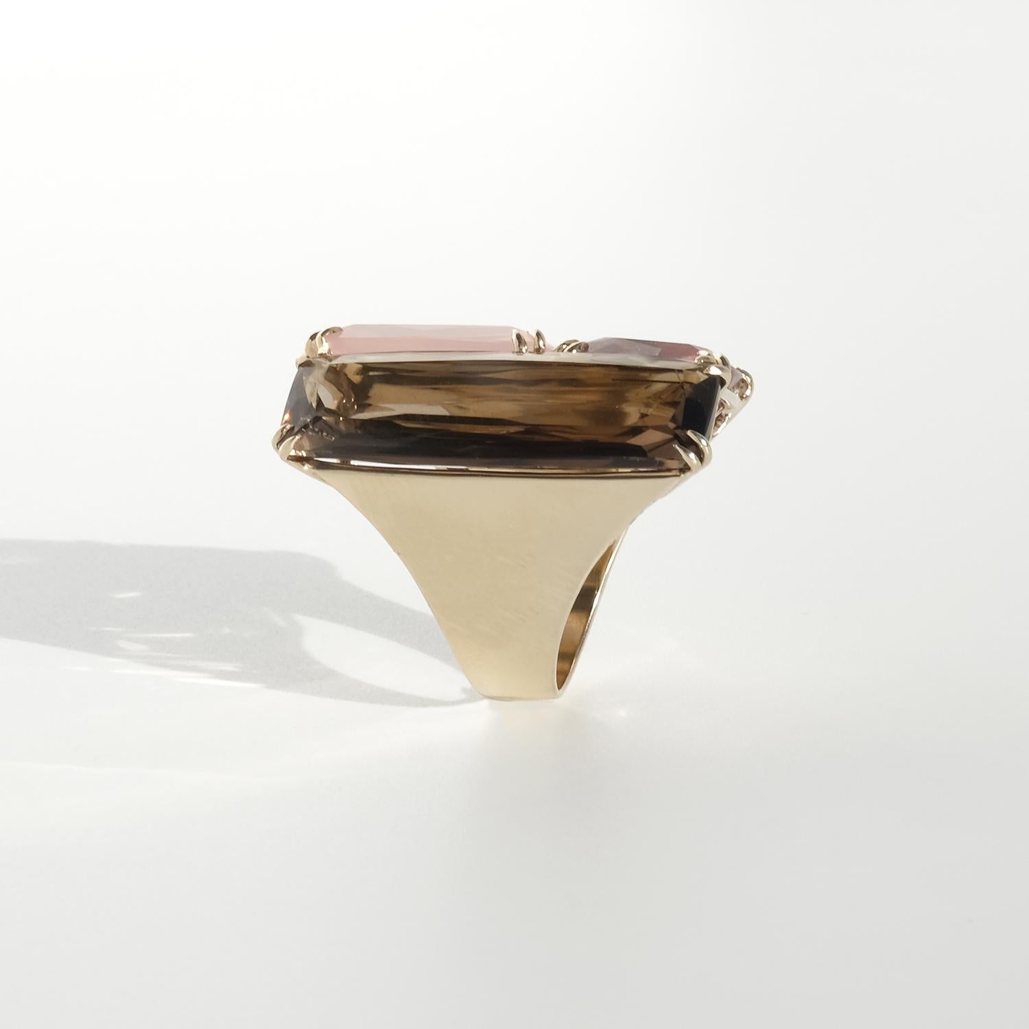 Ring aus 18 Karat Gold, Rauchquarz, Turmalin, Rosenquarz und Diamanten von HStern (Gemischter Schliff) im Angebot