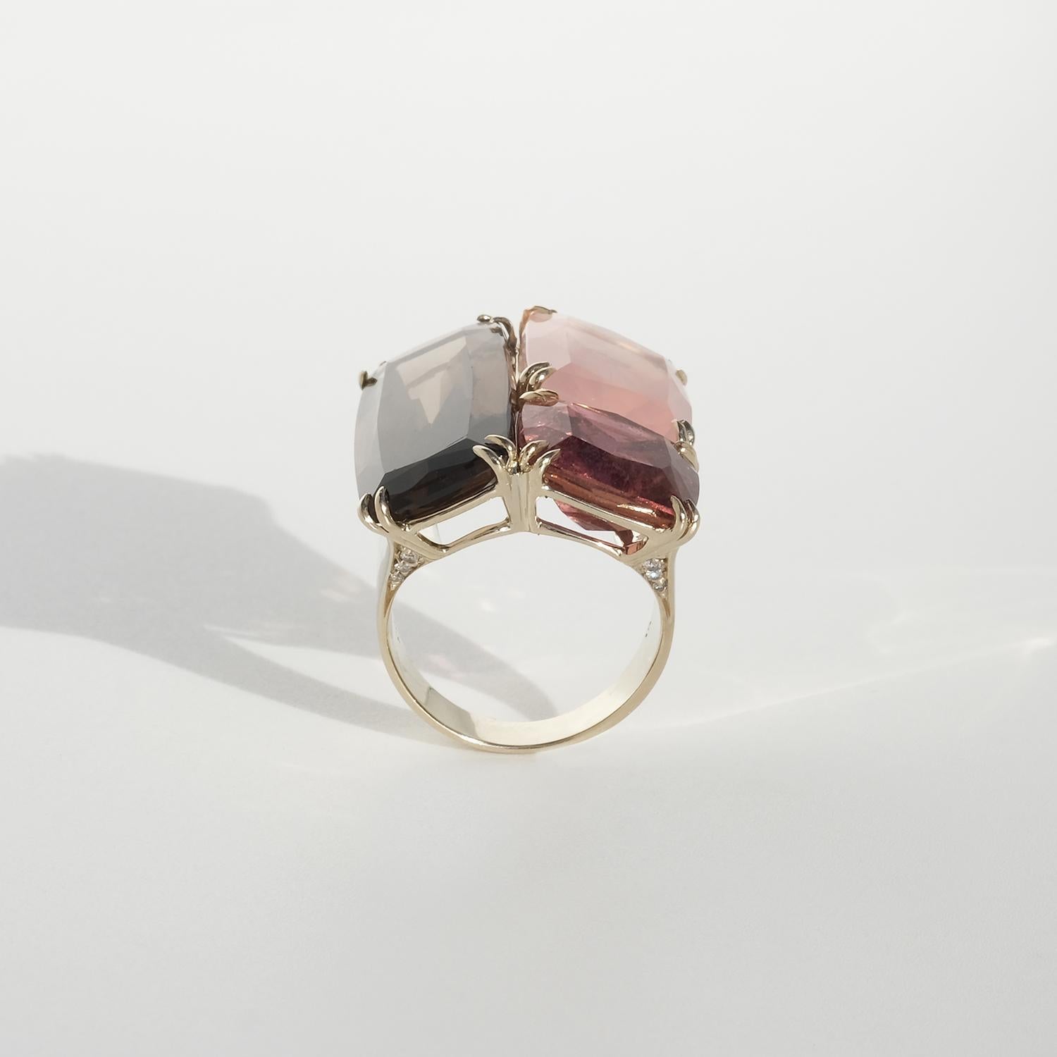Ring aus 18 Karat Gold, Rauchquarz, Turmalin, Rosenquarz und Diamanten von HStern im Zustand „Gut“ im Angebot in Stockholm, SE