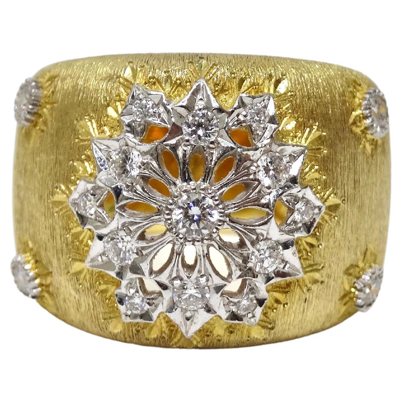 18k Gold 'Snowflake' Chunky Ring For Sale
