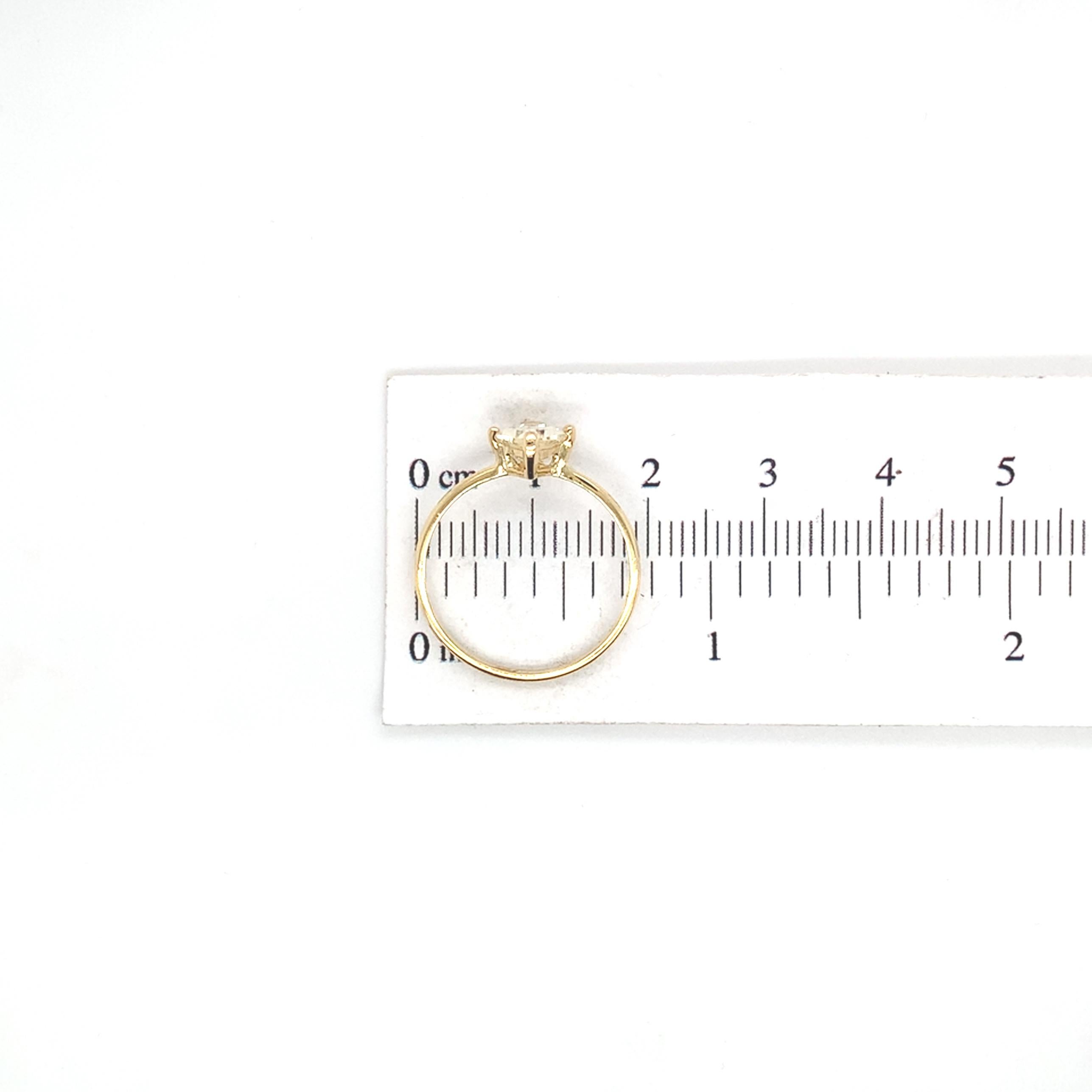 18K Gold Solitaire Ring with Fancy Shield Shaped 1.04ct Yellow Sapphire size 7 For Sale 6