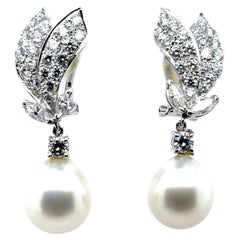 Orecchini in oro 18k con perle dei mari del Sud e diamanti da 2,38 carati