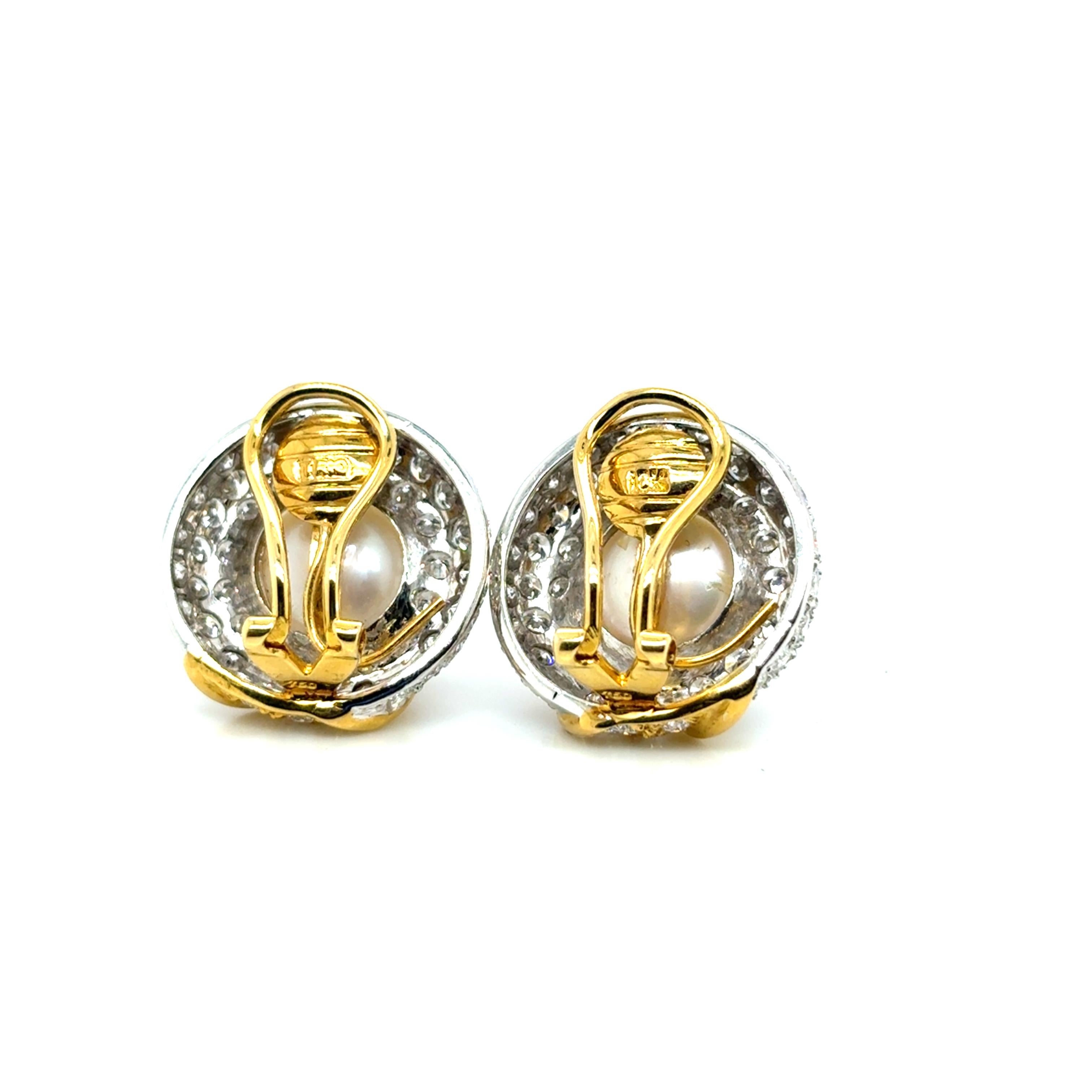 Orecchini in oro 18 carati con perle dei mari del sud e diamanti 5,13 carati in vendita 3