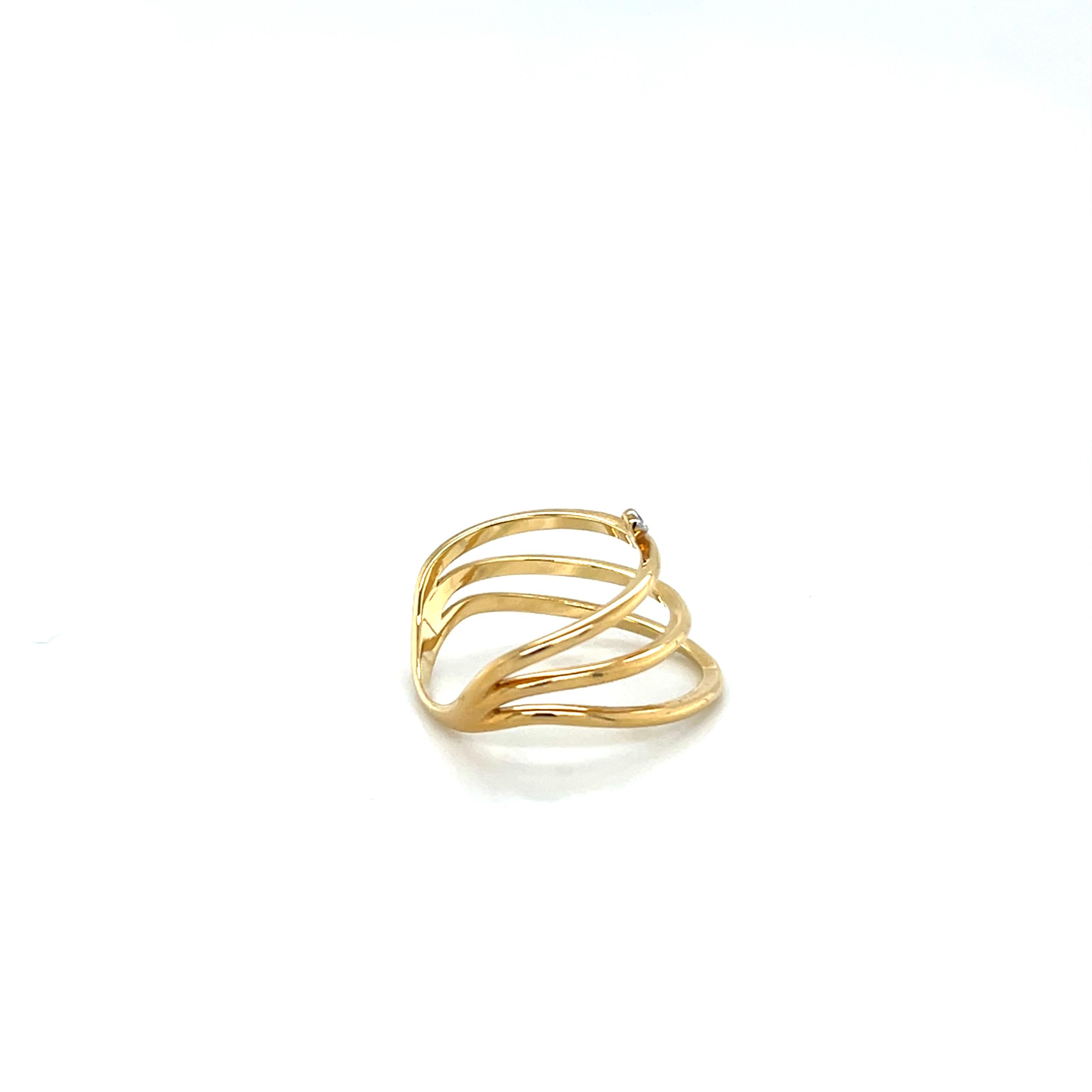18K Gold Spiralring mit Diamant-Akzent (Rundschliff) im Angebot
