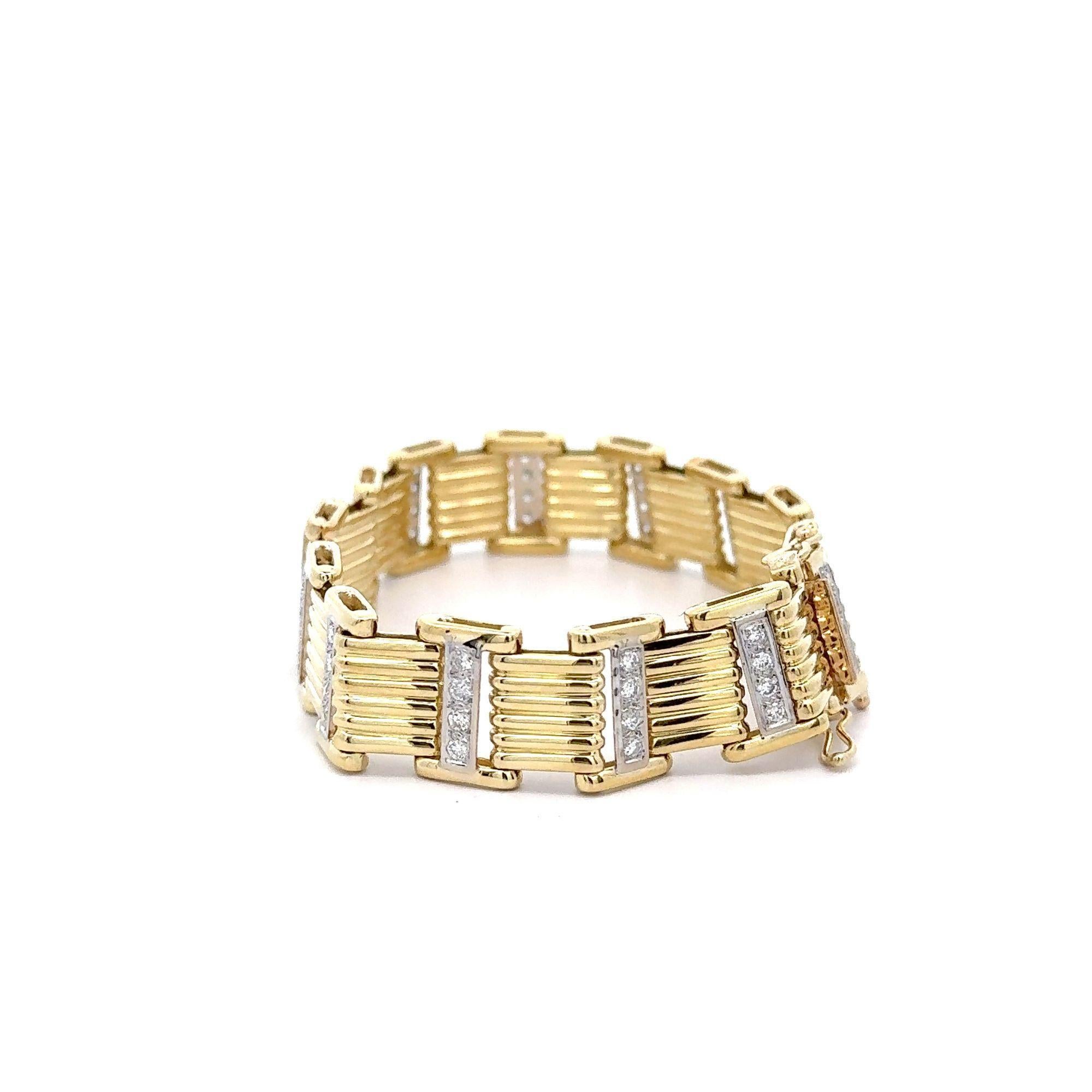 Bracelet homme en or 18K à maillons carrés et diamants de 2 tons Neuf - En vente à Miami, FL