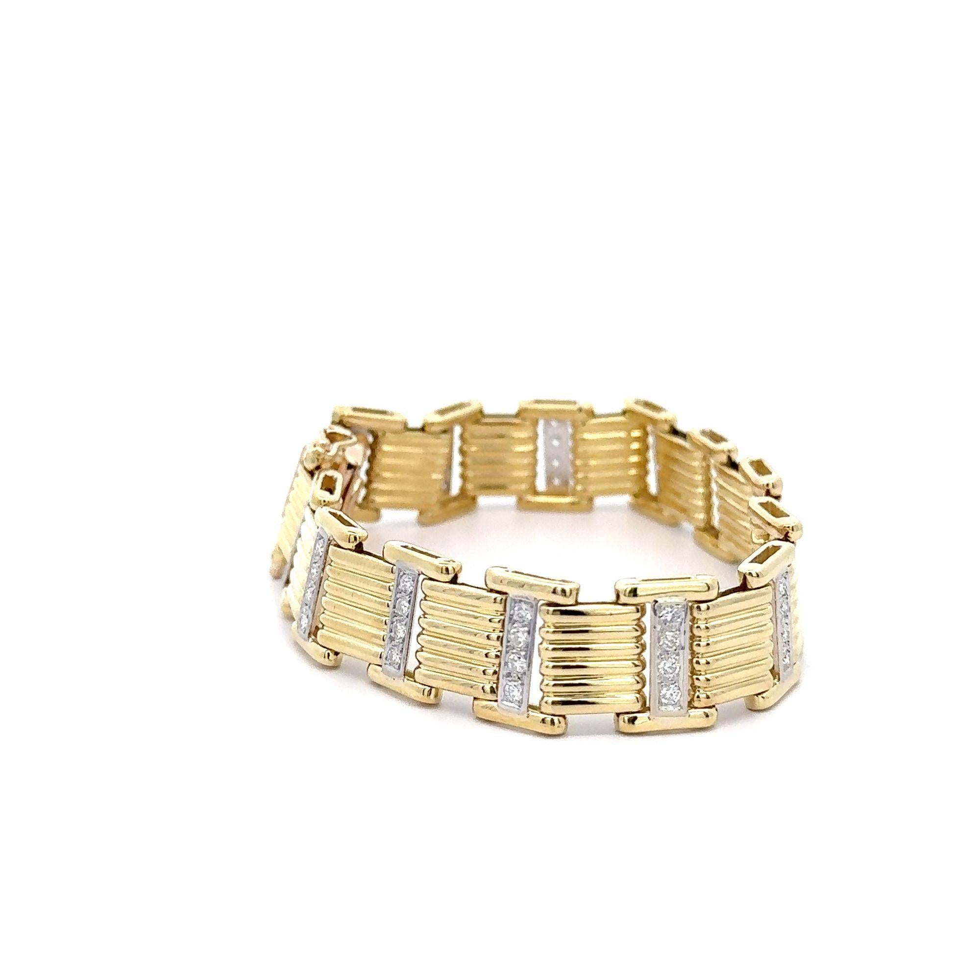 Bracelet homme en or 18K à maillons carrés et diamants de 2 tons Pour hommes en vente
