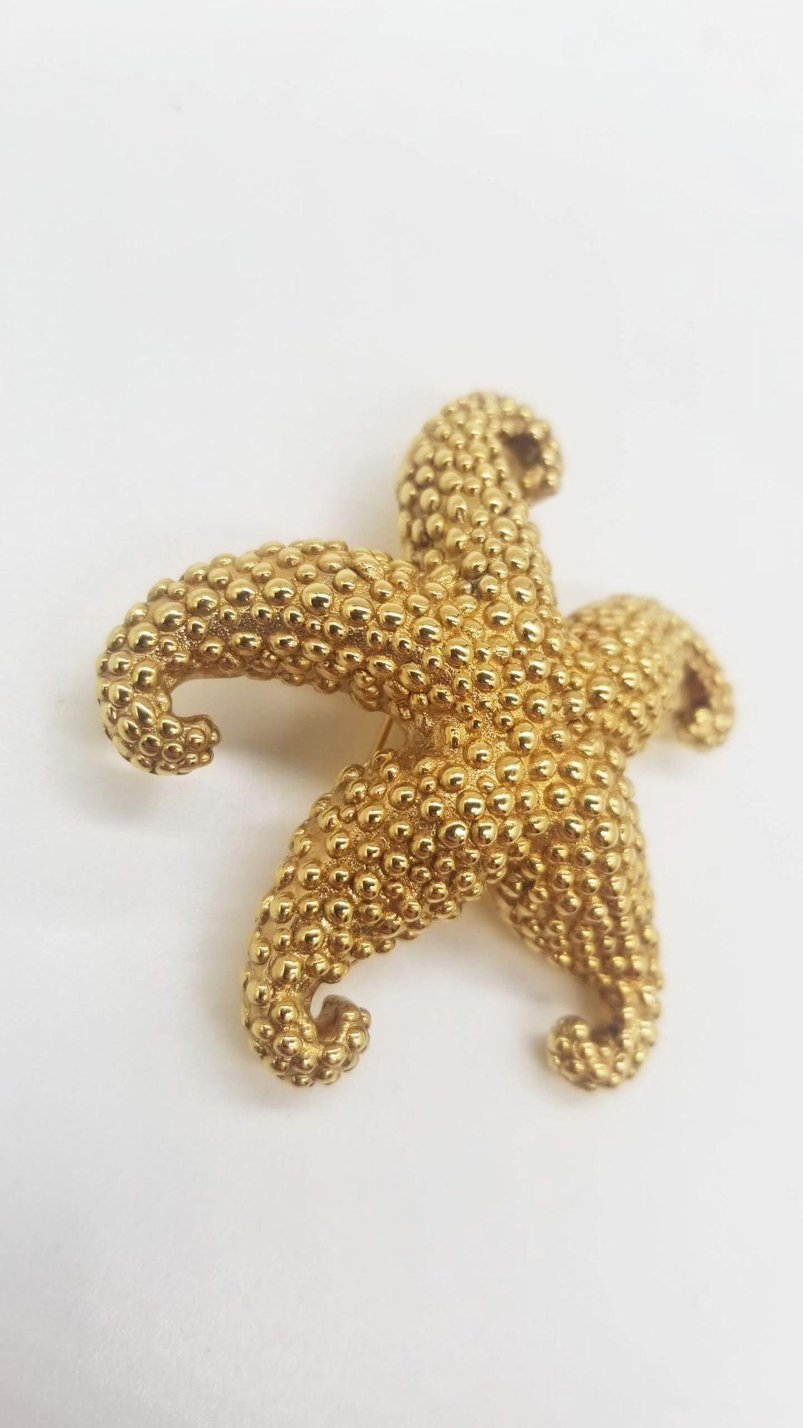 18K Gold Starfish Pin Brooch by Aya Azrielant In Excellent Condition For Sale In Van Nuys, CA