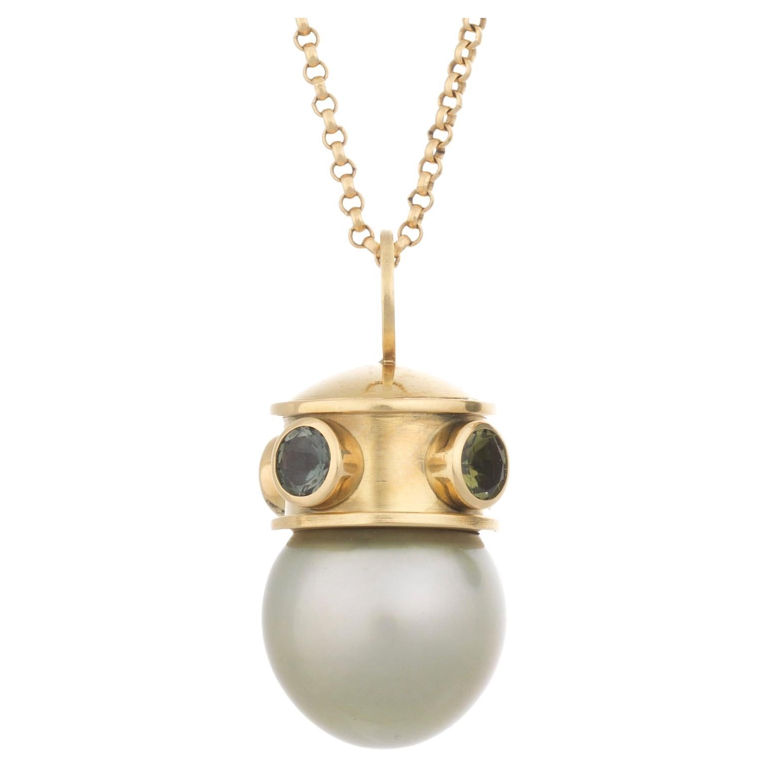 18k Gold Tahiti Pearl and Sapphire Pendant For Sale