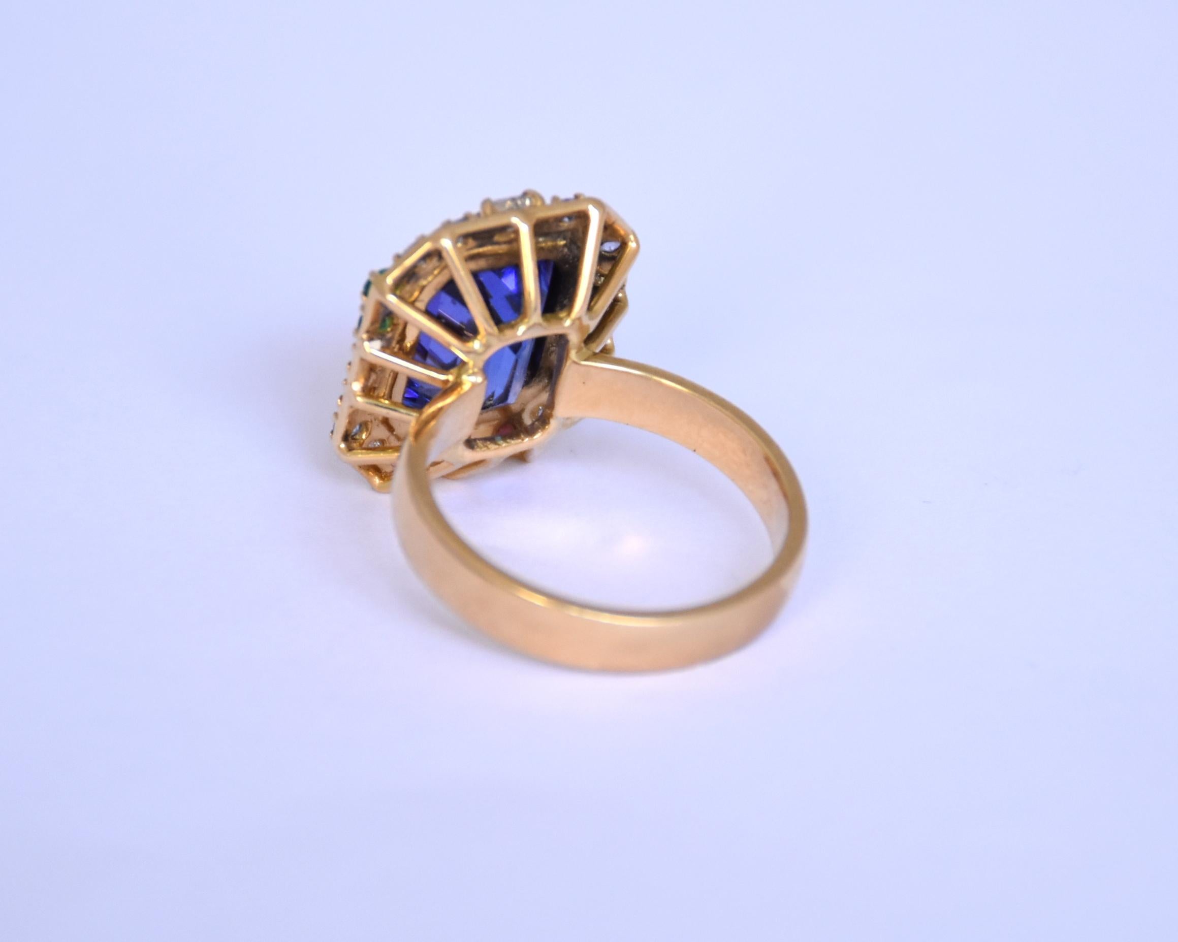 18K gold Tanzanite titanic stone ring with multi sapphires and diamonds In New Condition In Bangkok,, TH