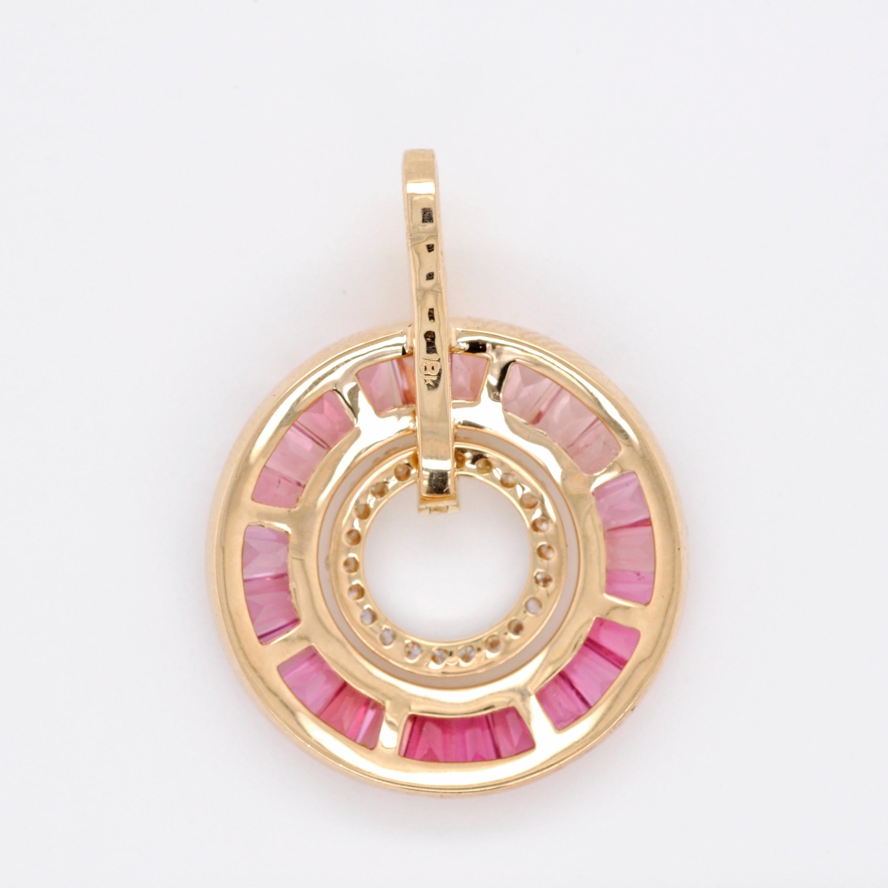 18K Gold Taper Baguette Pink Tourmaline Diamond Circle Art Deco Pendant Necklace For Sale 2