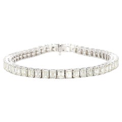 Bracciale tennis in oro 18k con 12,72 carati di diamanti baguette VVS2 di grado I