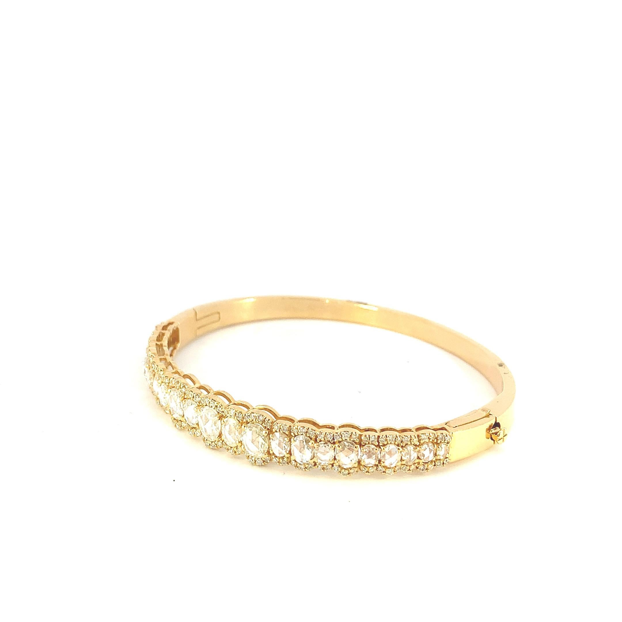 Modern 18K Gold Tennis Bracelet with Rose Cut White Diamonds (2.65 Carats) For Sale