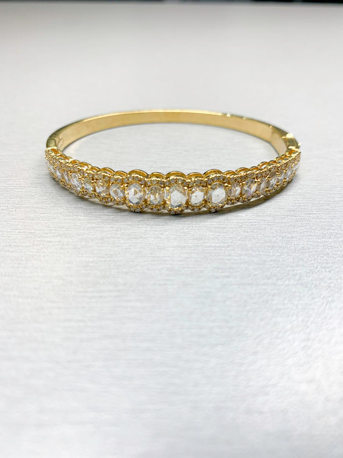 18K Gold Tennis Bracelet with Rose Cut White Diamonds (2.65 Carats) In Excellent Condition For Sale In New York, NY