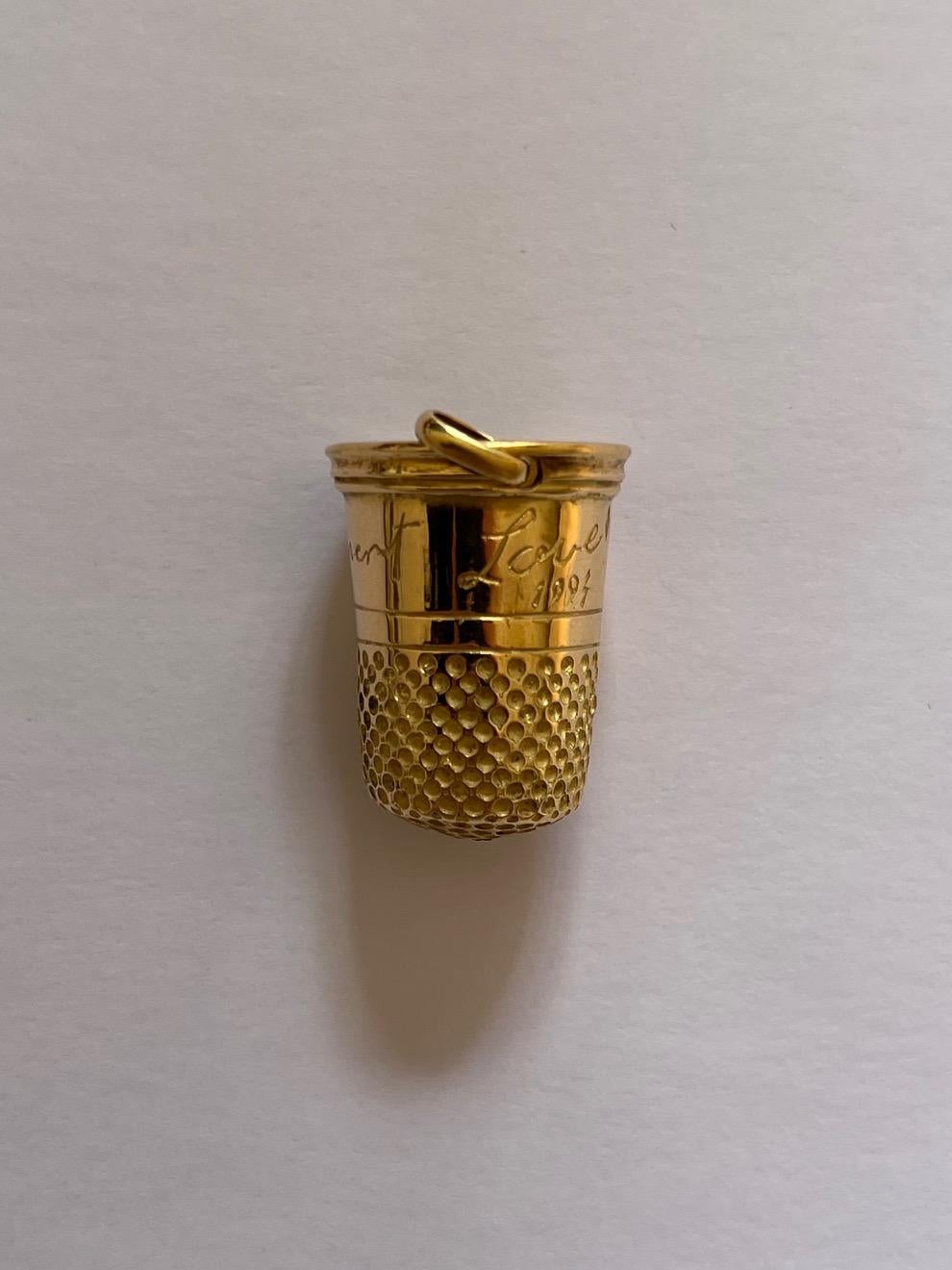 Éclabousssure d'or 18 carats Yves Saint Laurent Unisexe en vente