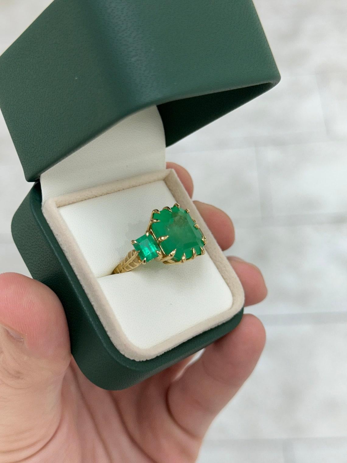 18K Gold Three-Stone Trilogy Ring with 13.73tcw Emerald-Cut Colombian Emeralds For Sale 2