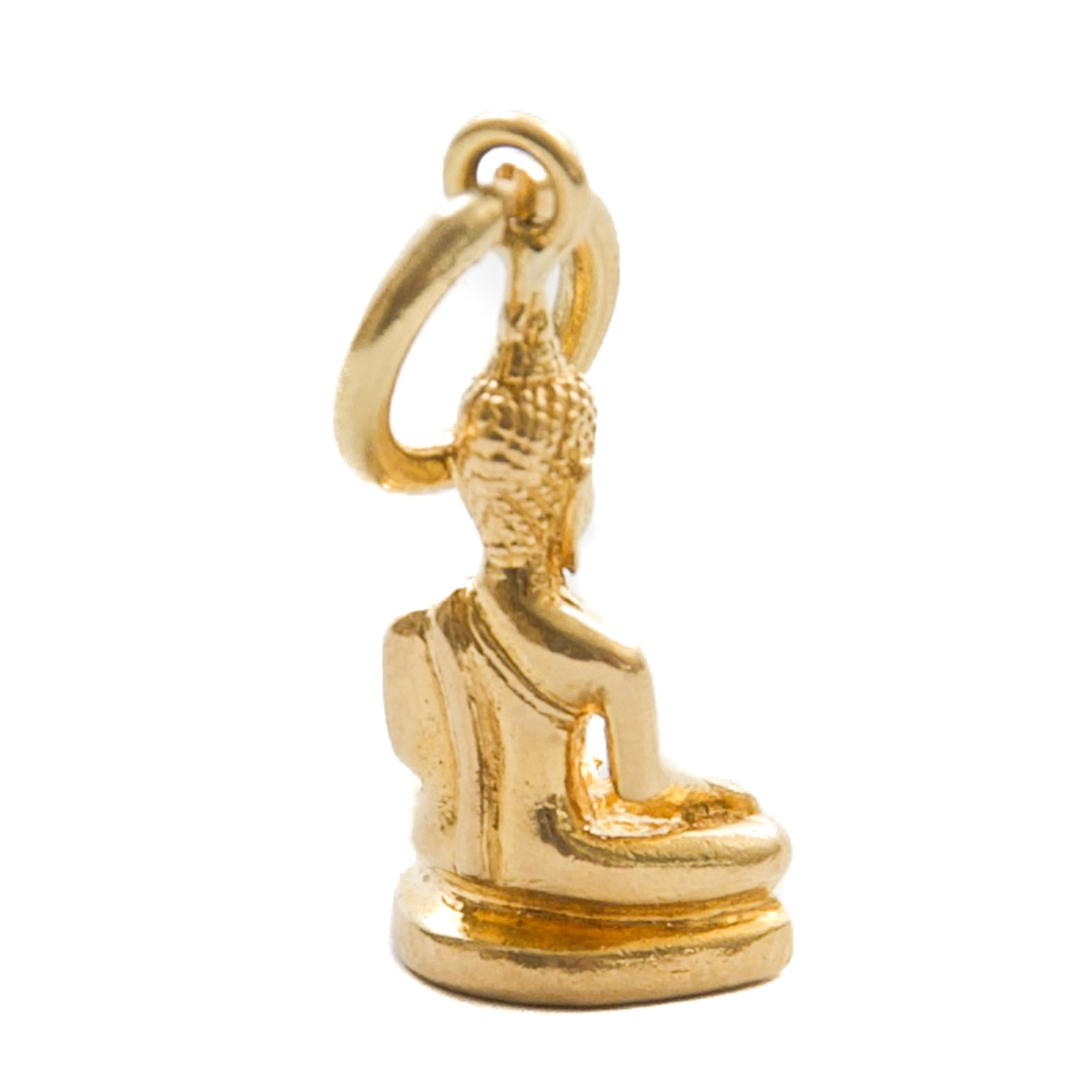 Ciondolo buddista tibetano in oro 18K In condizioni buone in vendita a Rotterdam, NL