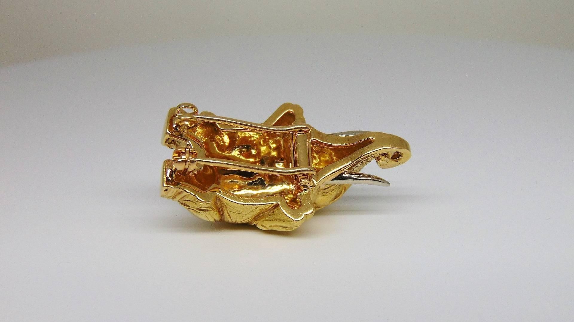Women's or Men's 18 Karat Gold Tiffany & Co. Elephant Brooch For Sale