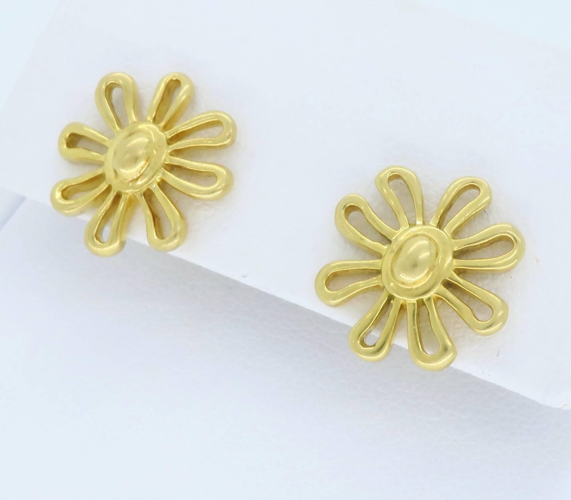 18 Karat Gold Tiffany & Co. Paloma Picasso Daisy Earrings In Excellent Condition In Webster, NY