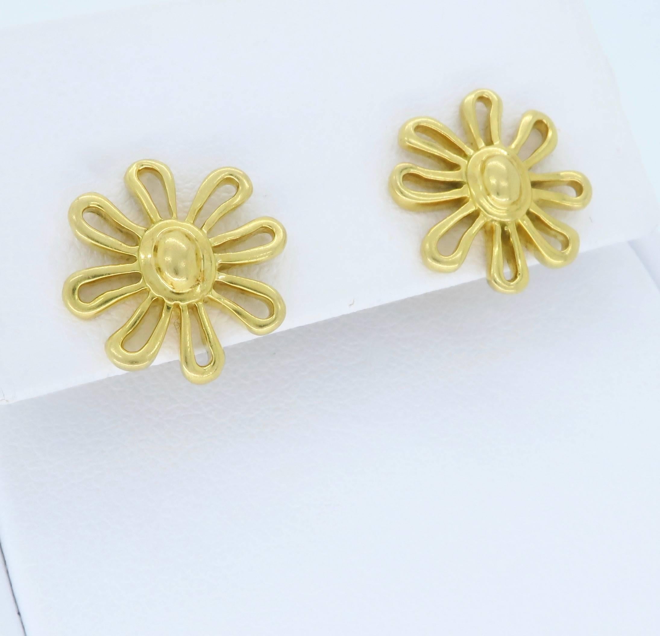 Women's or Men's 18 Karat Gold Tiffany & Co. Paloma Picasso Daisy Earrings