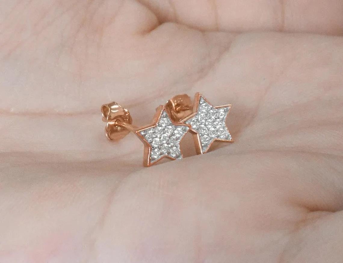 Modern 18k Gold Tiny Diamond Star Stud Earrings Cluster Diamond Earrings For Sale