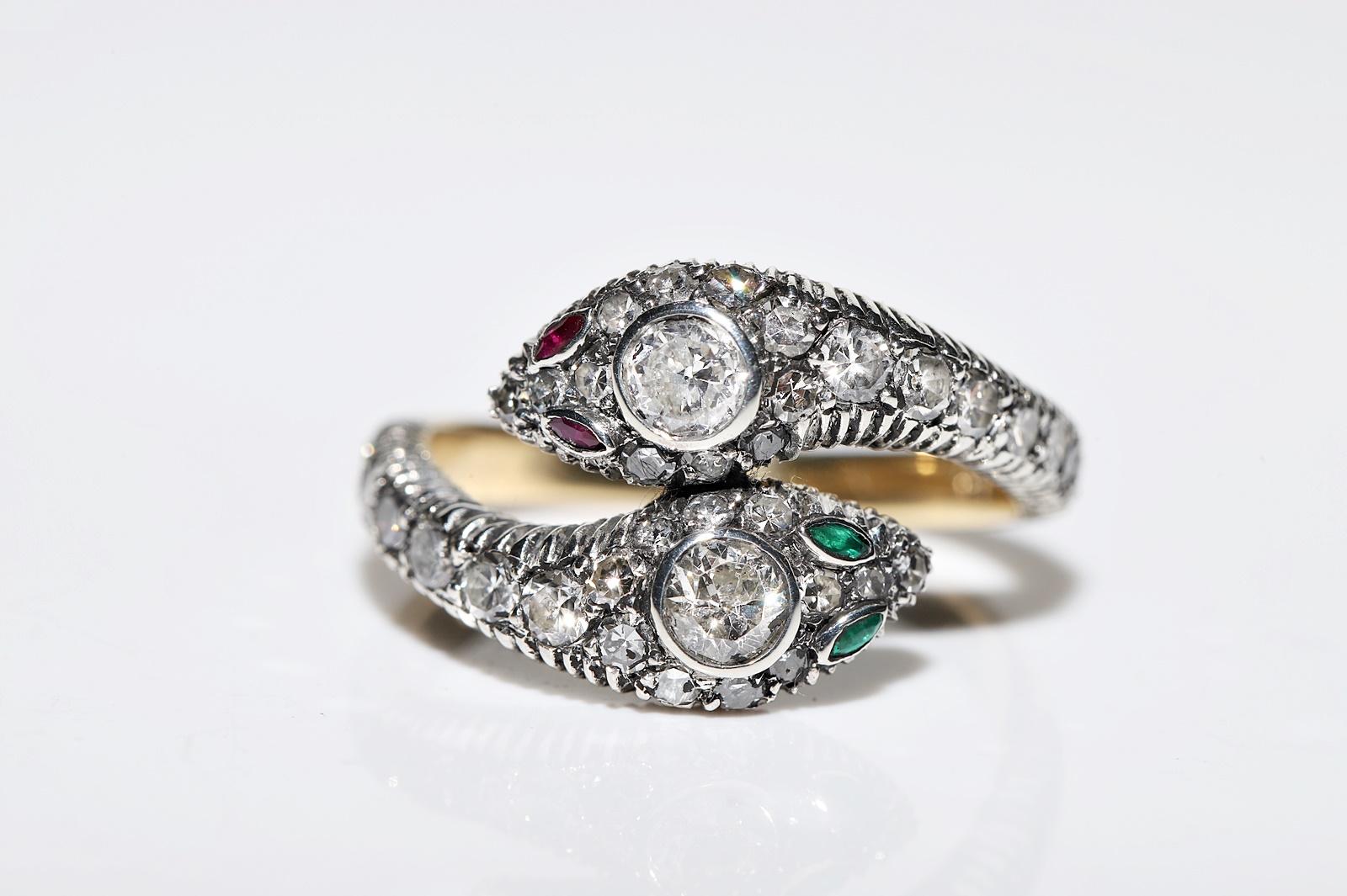  18k Gold Top Silver New Made Natural Diamond And Ruby Emerald Snake Ring  In New Condition For Sale In Fatih/İstanbul, 34