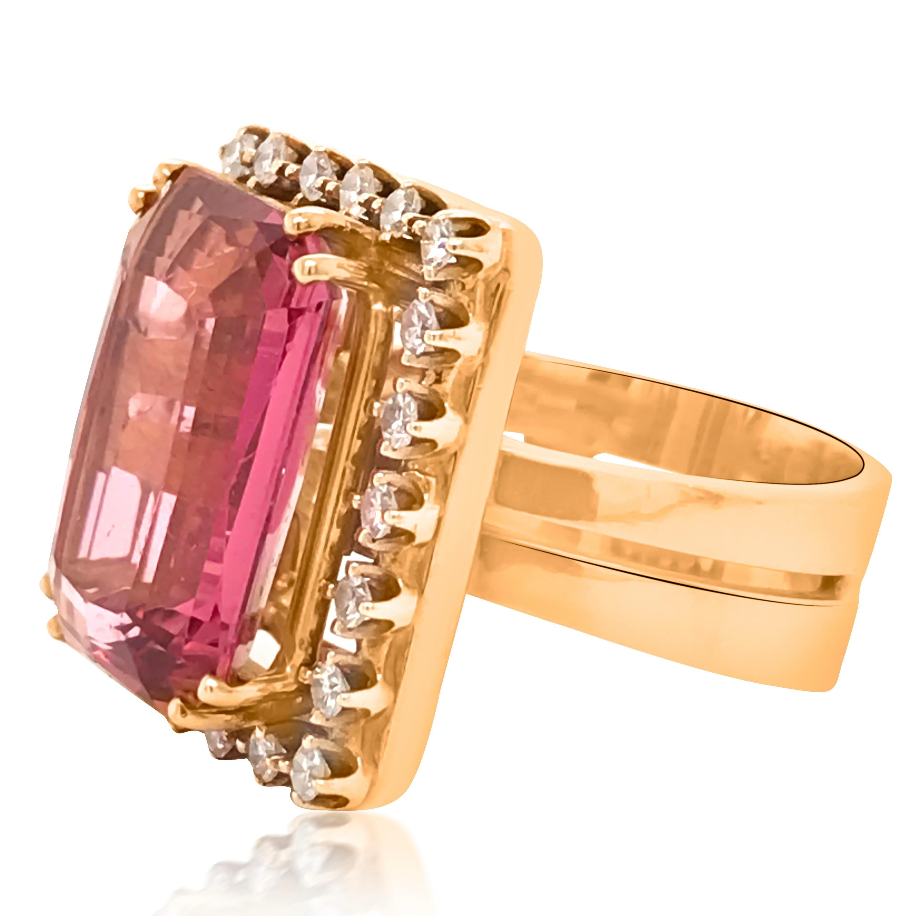 18 Karat Gold Turmalin-Diamant-Ring im Zustand „Gut“ im Angebot in New York, NY