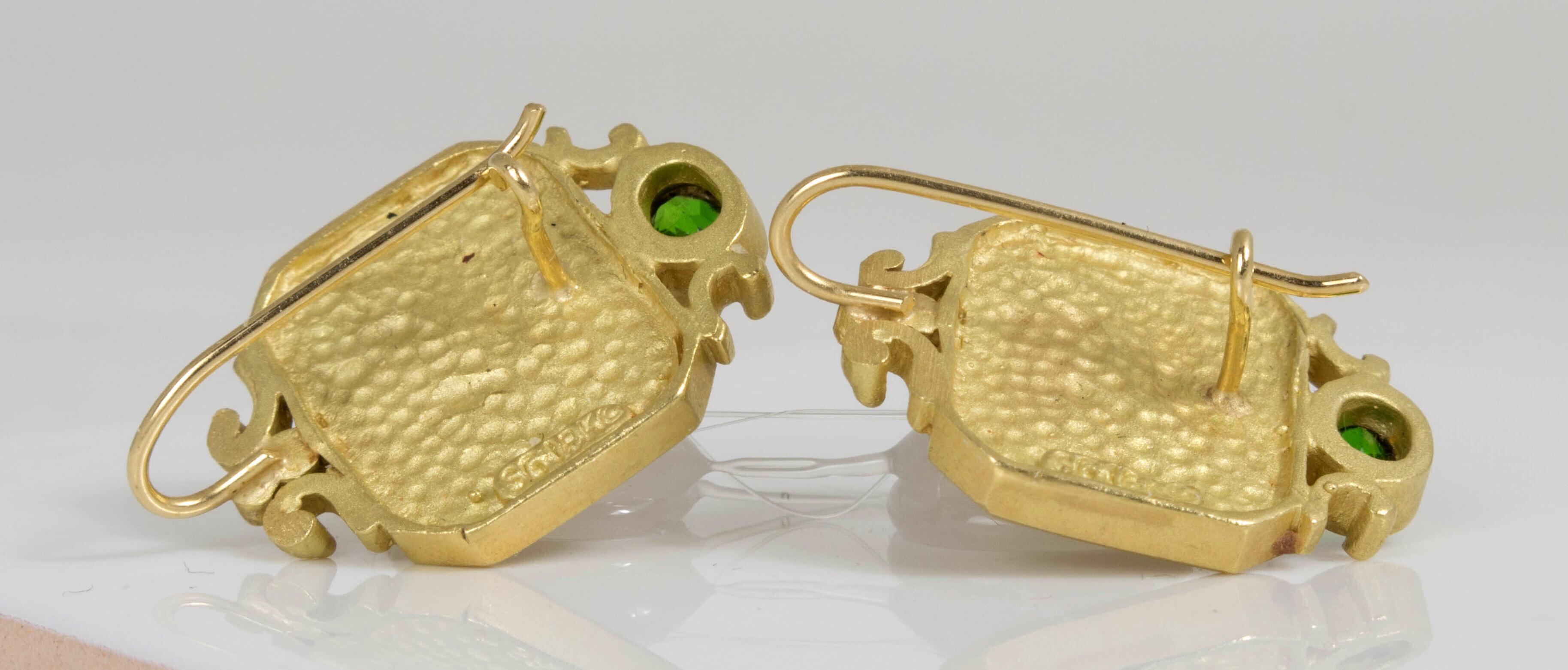 SeidenGang Athena Earrings in 18k Yellow Gold with Green Tourmaline In Good Condition In Austin, TX