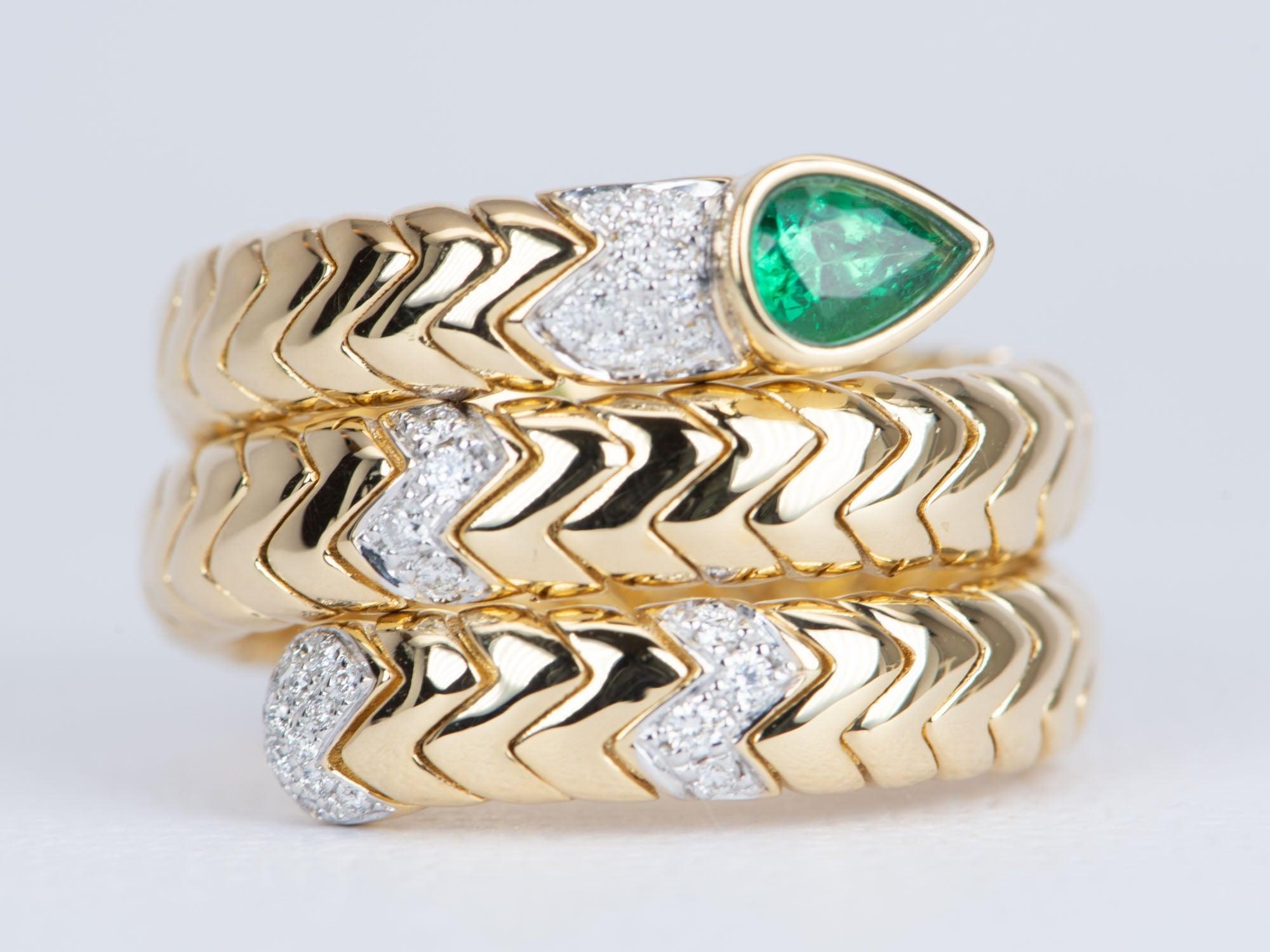 18k Gold Tubogas Snake Coil Ring with Emerald Head and Diamond Accent 13.8g 1