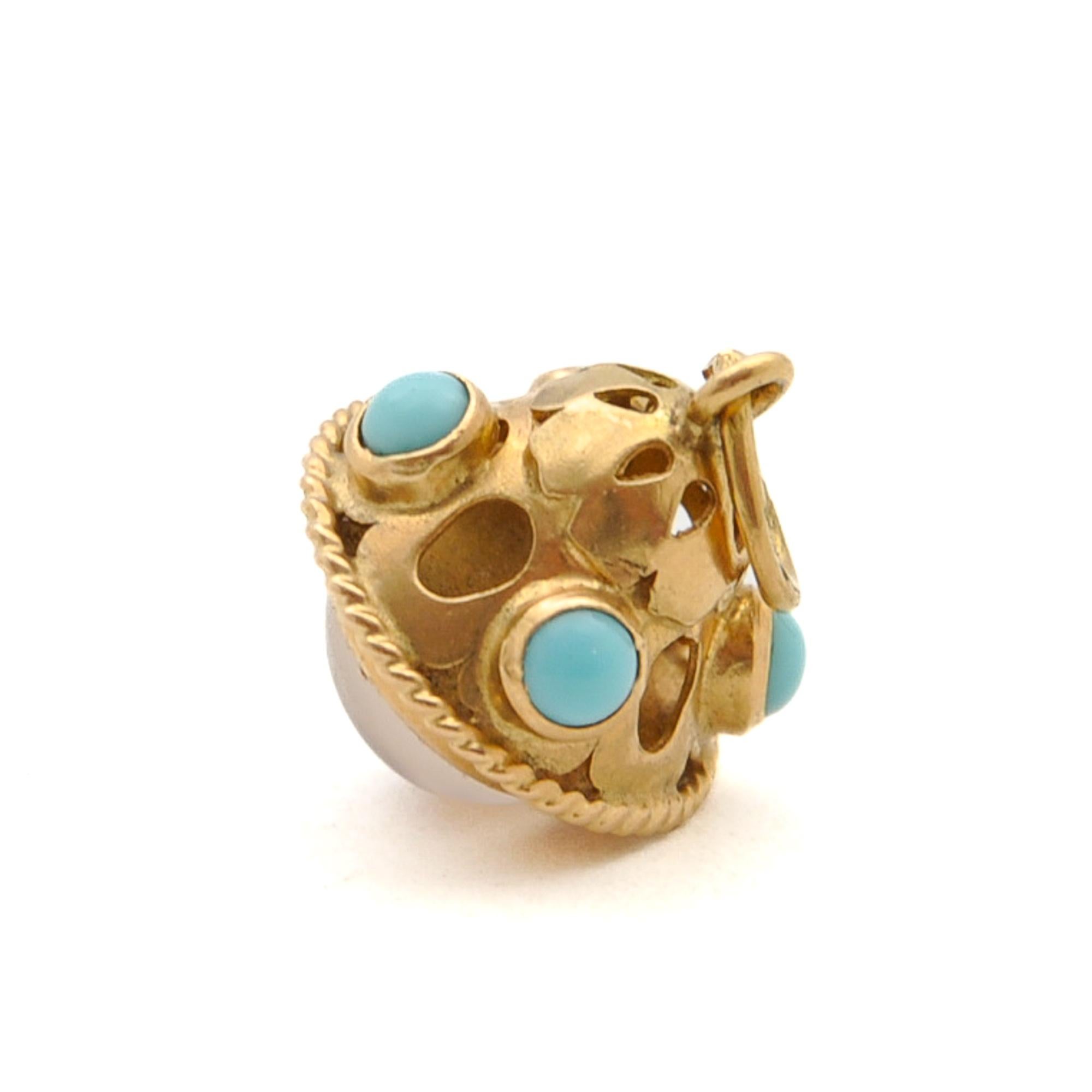 Pendentif breloque vintage en or 18 carats avec turquoise et pierre de lune en vente 1