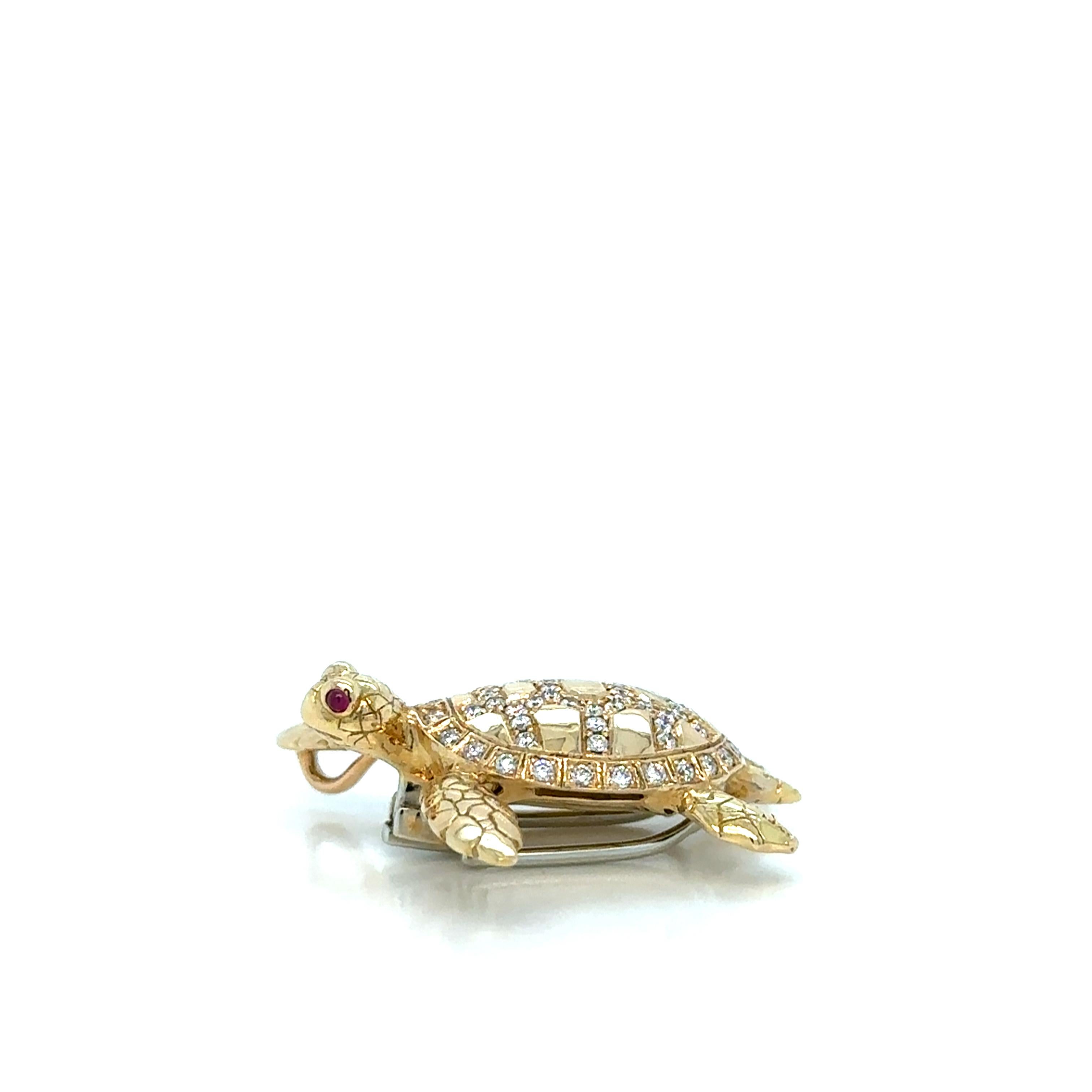 18K Gold Turtle Brooch/Pendant with Rubies and Diamonds For Sale 2
