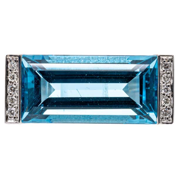 18k Gold Ultra Modern Narrow Rectangular Blue Topaz and Diamond Ring ...