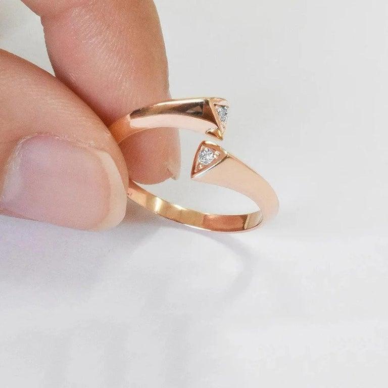 For Sale:  18k Gold Unique Gold Diamond Ring Minimalist Diamond Ring 8
