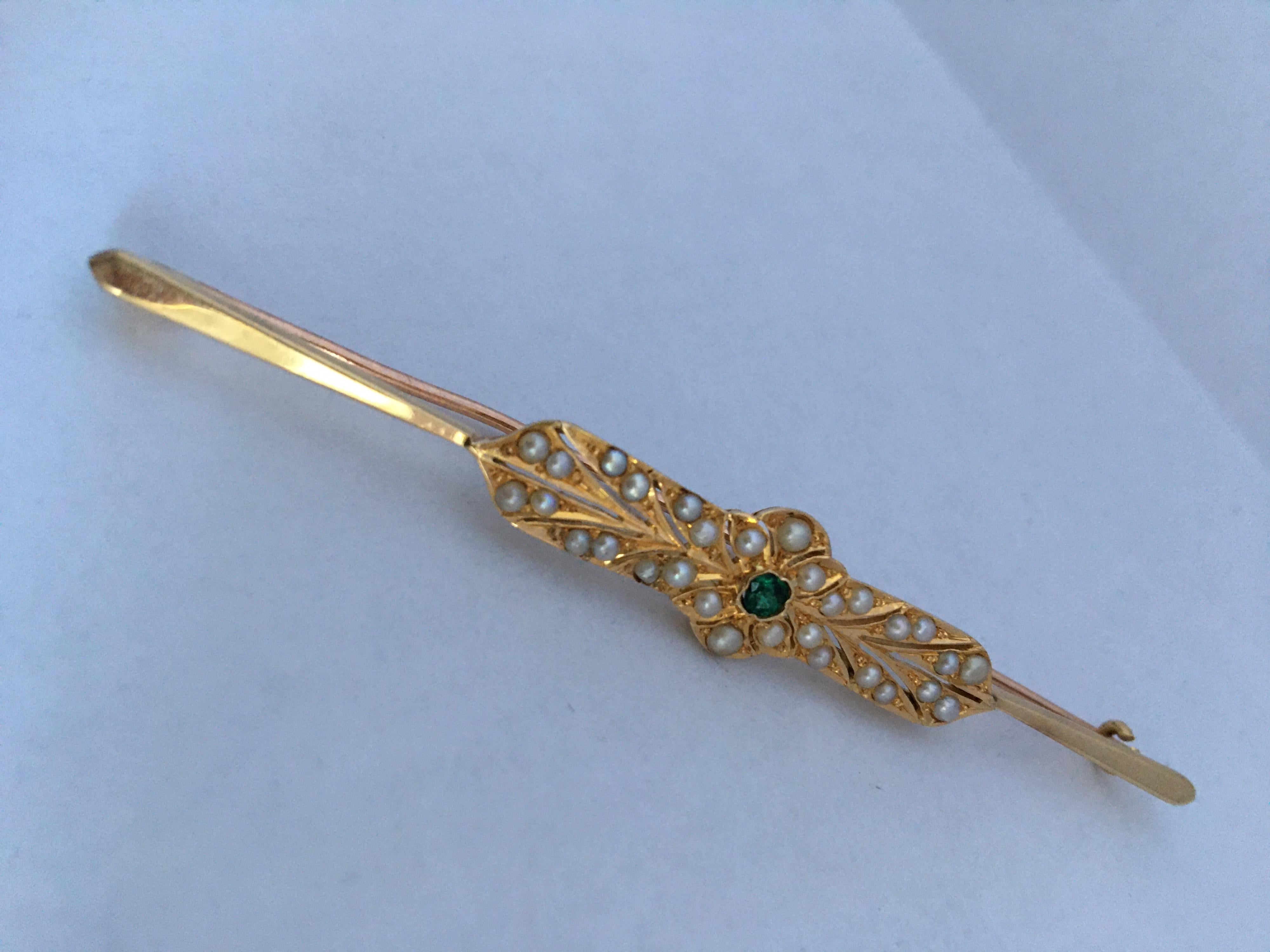 18 Karat Gold Victorian Brooch / Pin with Seeded Pear and Emerald For Sale 7
