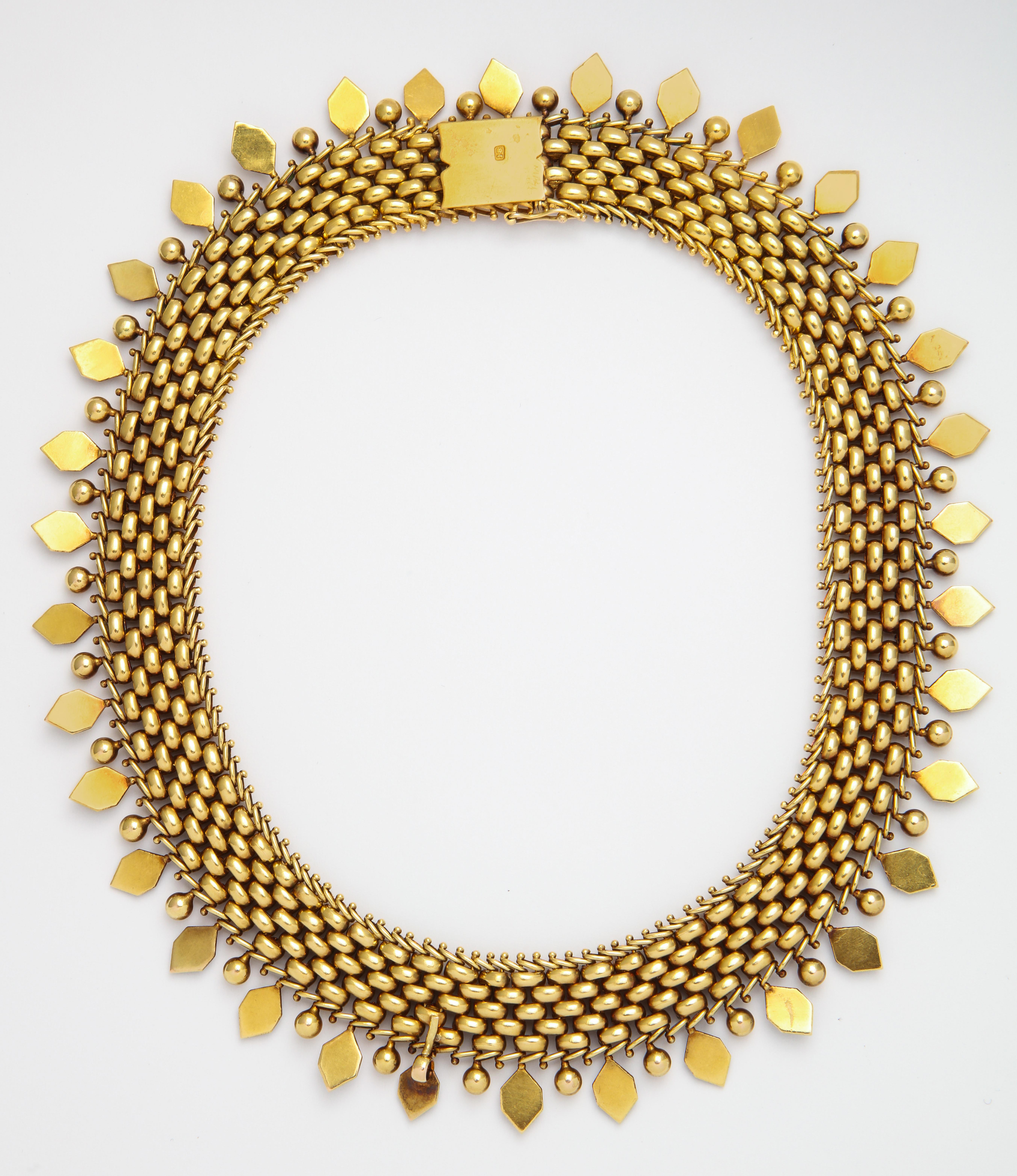 18 Karat Gold Victorian Necklace In Good Condition For Sale In New York, NY