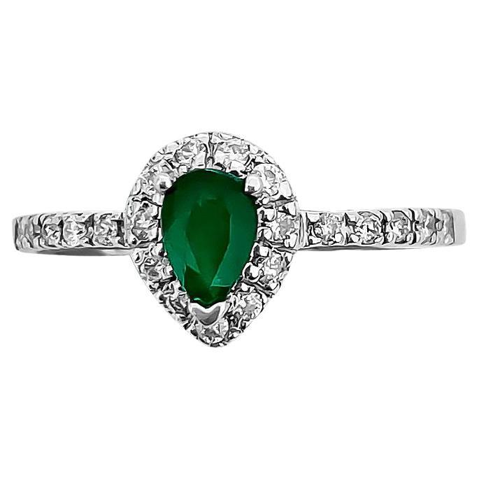 18K Gold, Vintage 0.54CT Emerald & Diamond Ladies Ring For Sale
