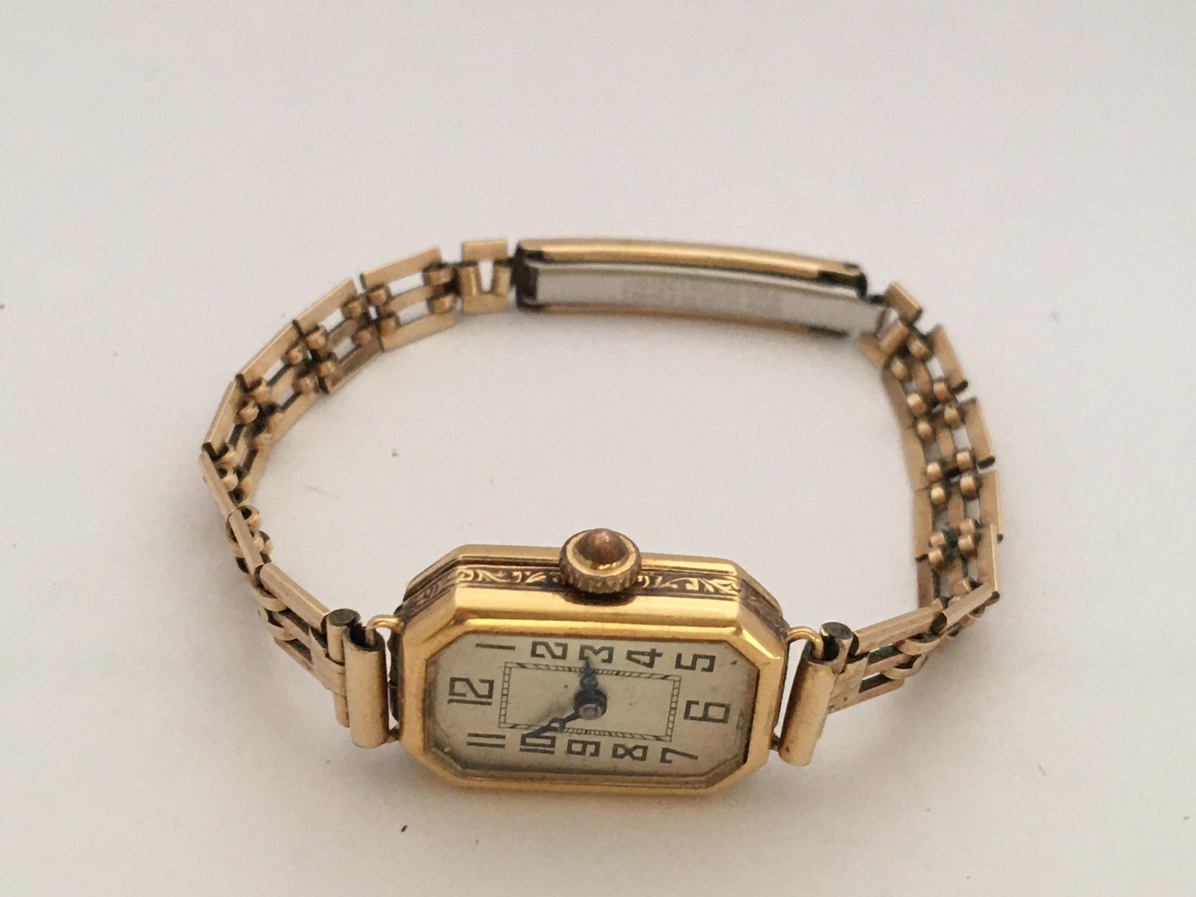 18 Karat Gold Vintage 1930s Ladies Mechanical Watch In Good Condition In Carlisle, GB
