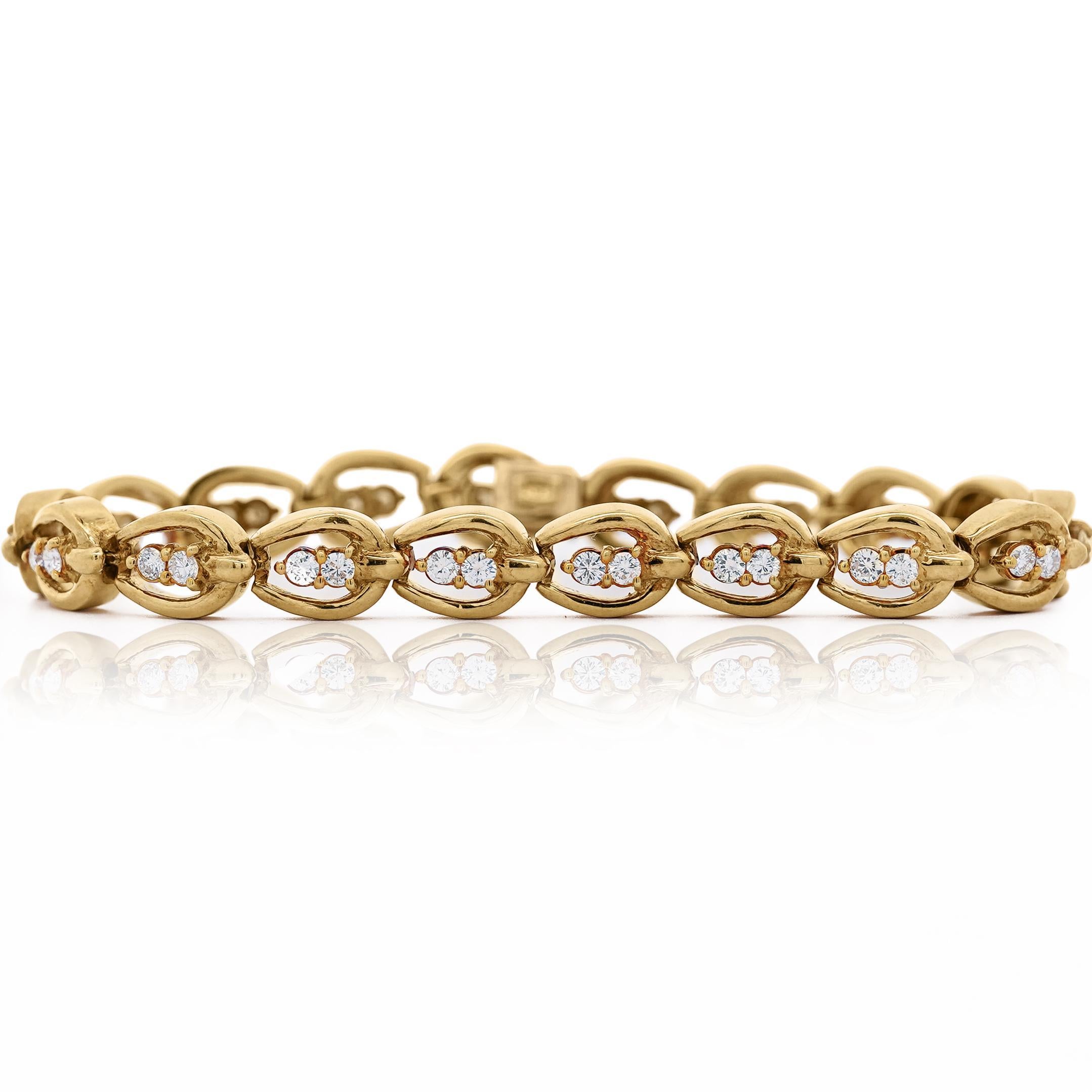 Bracelet Vintage en or 18K à maillons ovales entrelacés et diamants en vente 2
