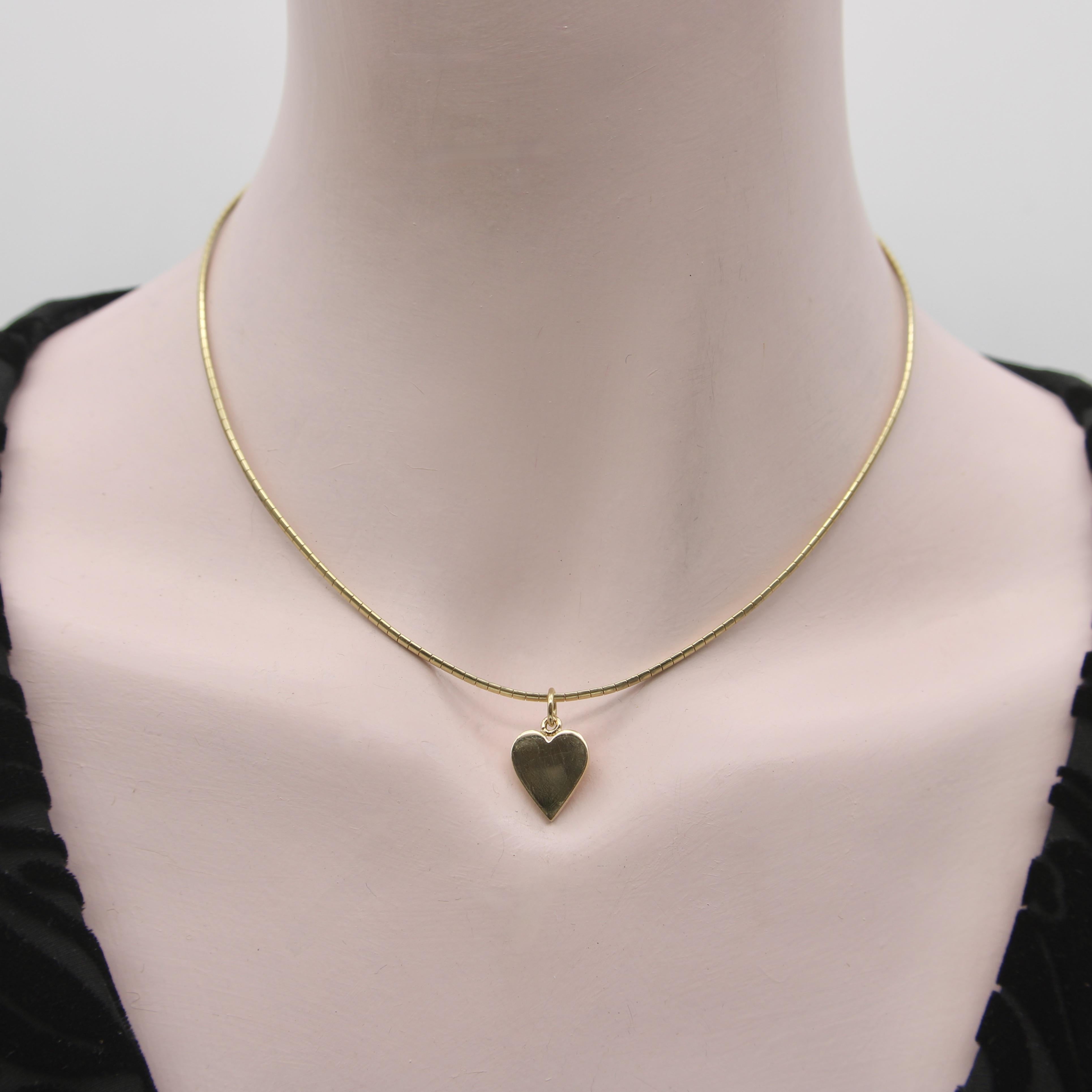 18K Gold Vintage Playing Card Heart Suit Pendant Charm For Sale 1
