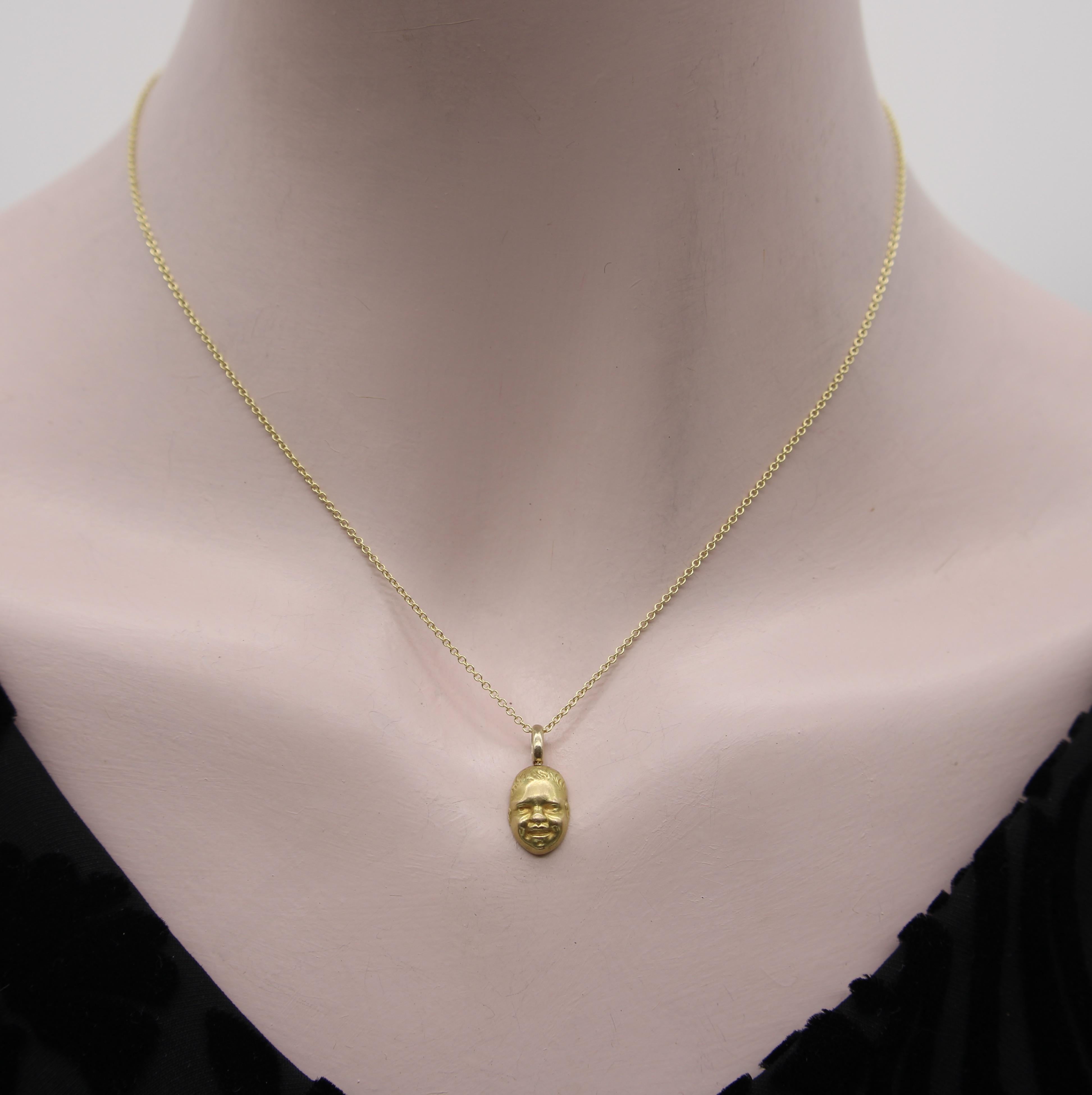 18K Gold Vintage Smiling Baby Face Charm / Pendant For Sale 1