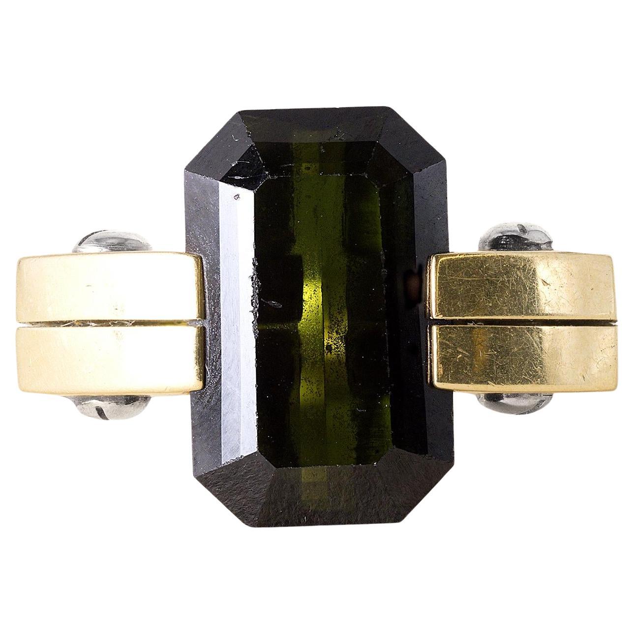 Anello a vite con tormalina vintage taglio smeraldo in oro 18 carati in vendita