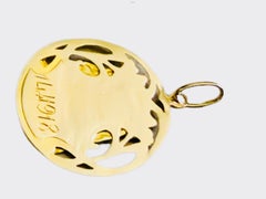 18k Gold Virgin Mary Round Pendant