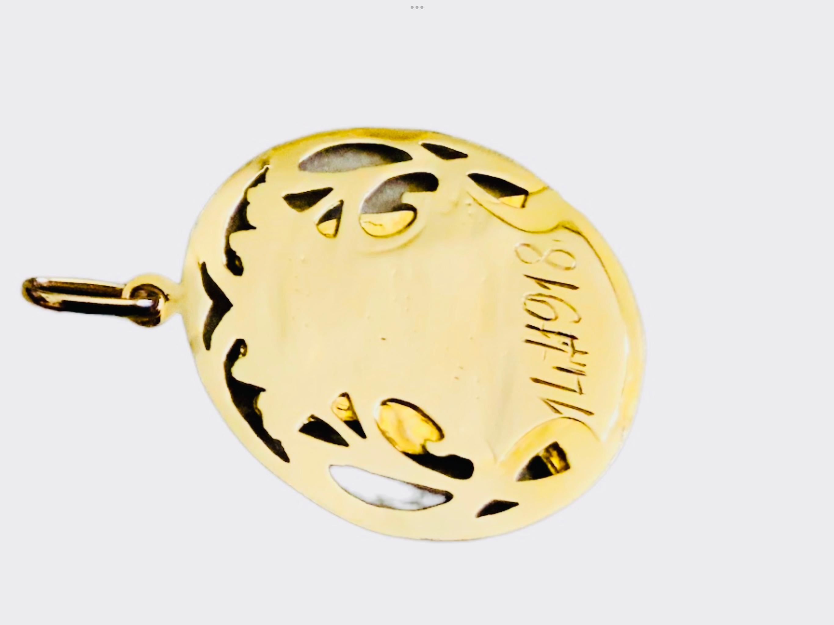 Art Nouveau 18k Gold Virgin Mary Round Pendant