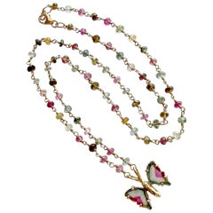 collier en or 18 carats avec pendentif papillon en tourmaline melon d'eau et chaîne en perles