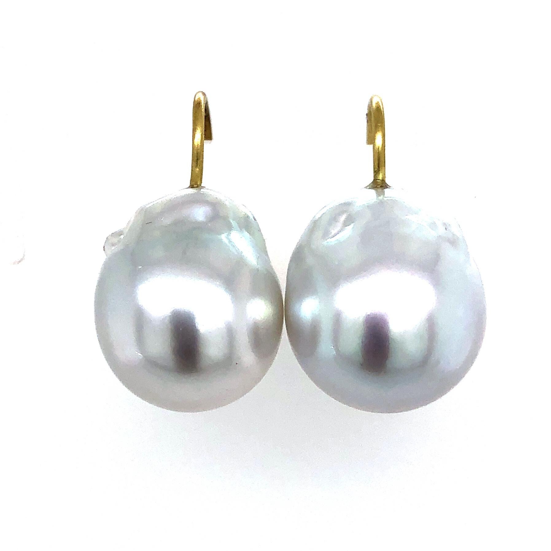 18 Karat Gold White South Sea Cultured Pearl Drop Earrings 2